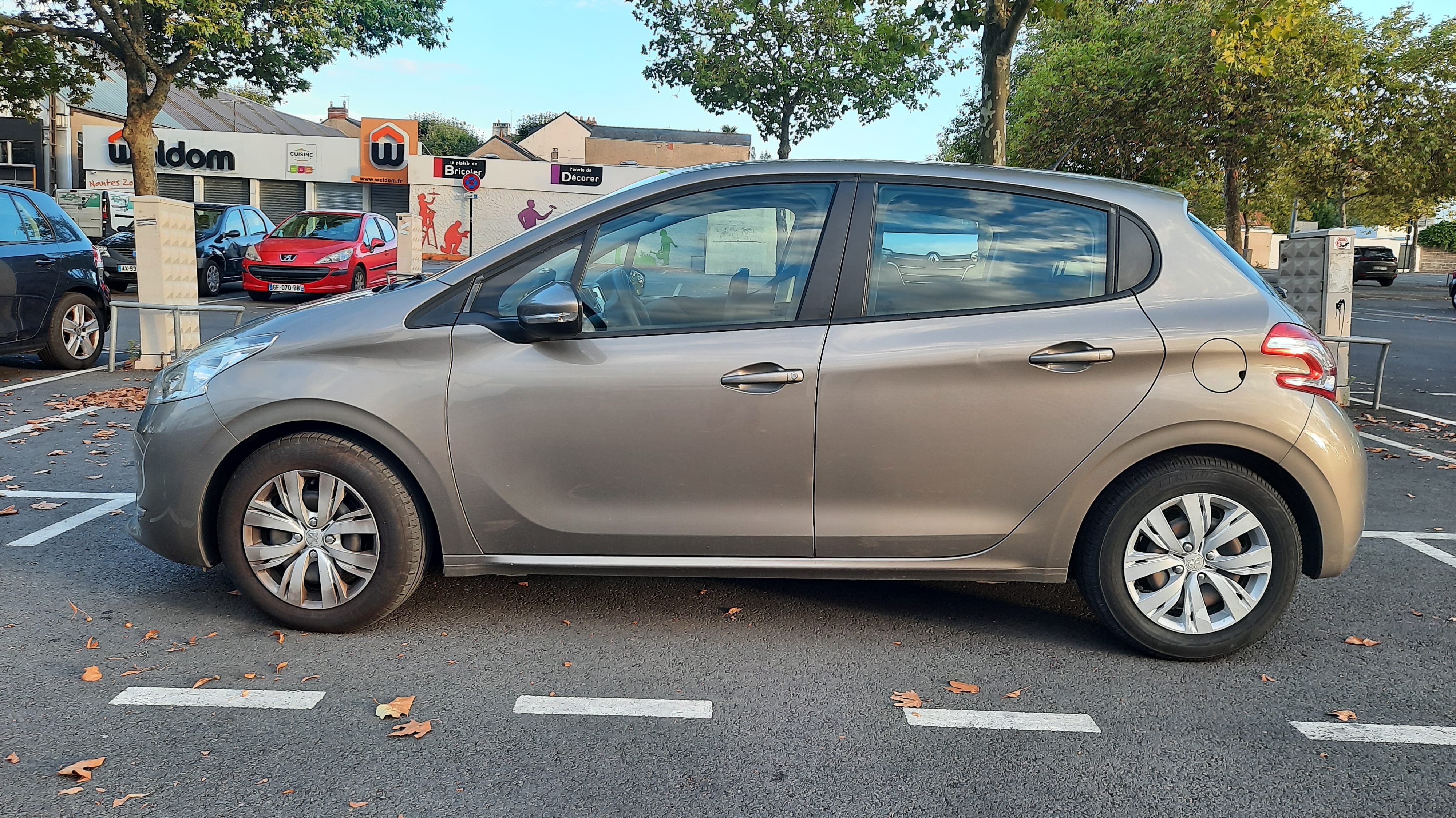 Peugeot 208 avec Climatisation