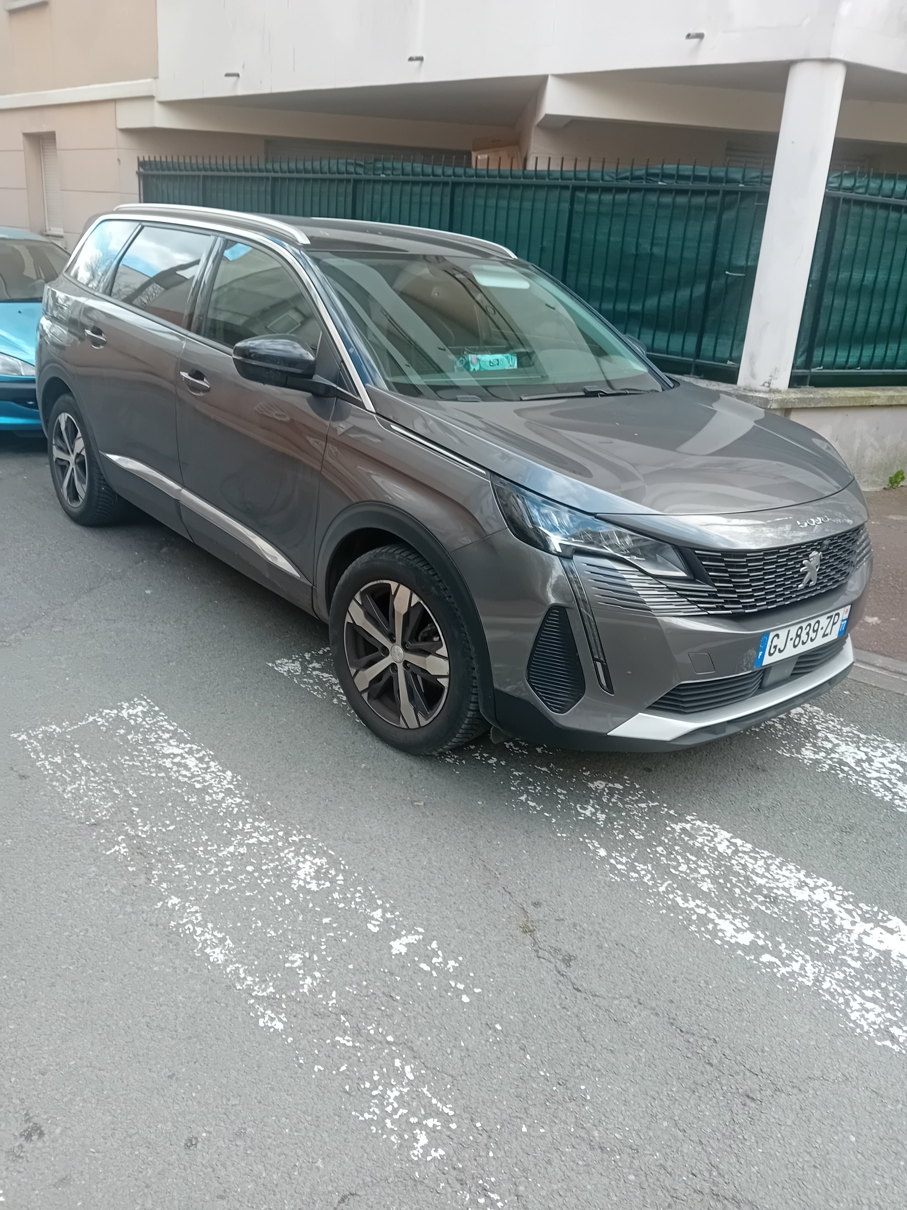 Peugeot 5008