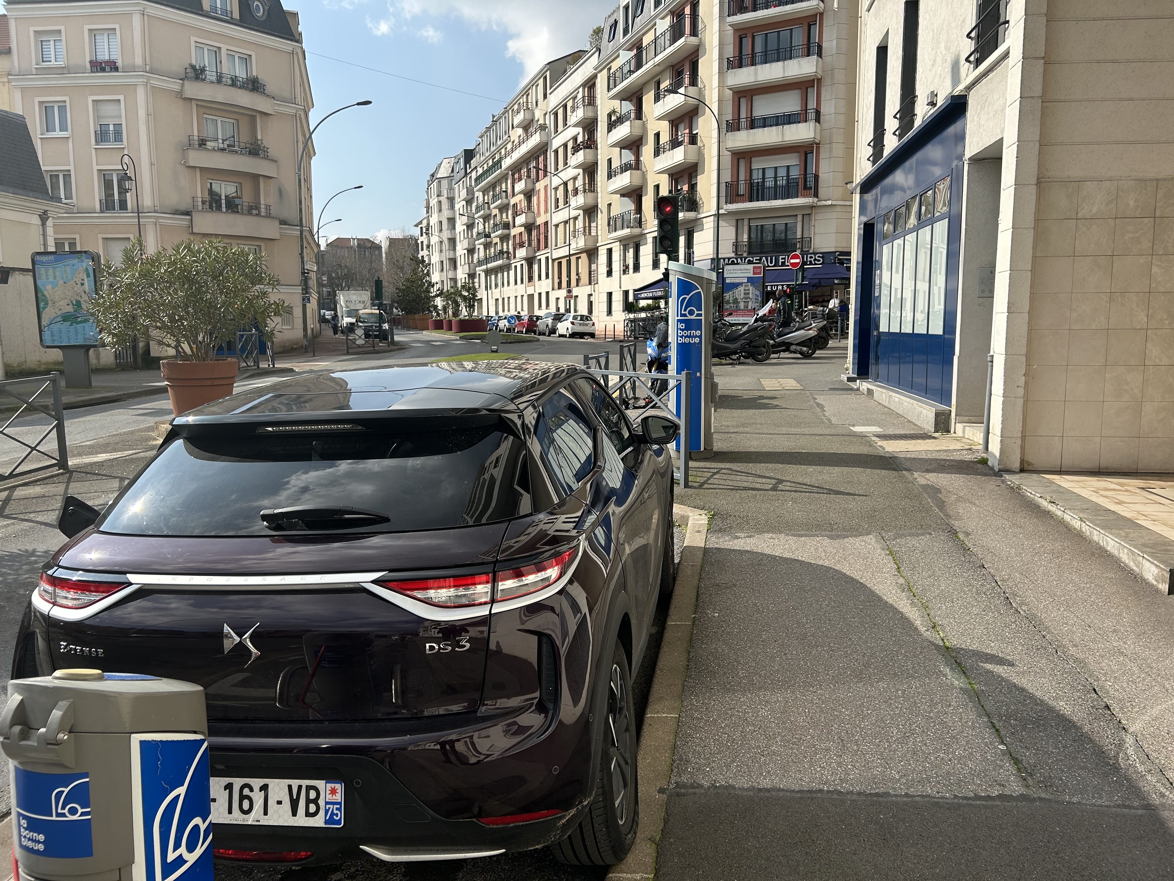 DS 3 E-TENSE avec GPS