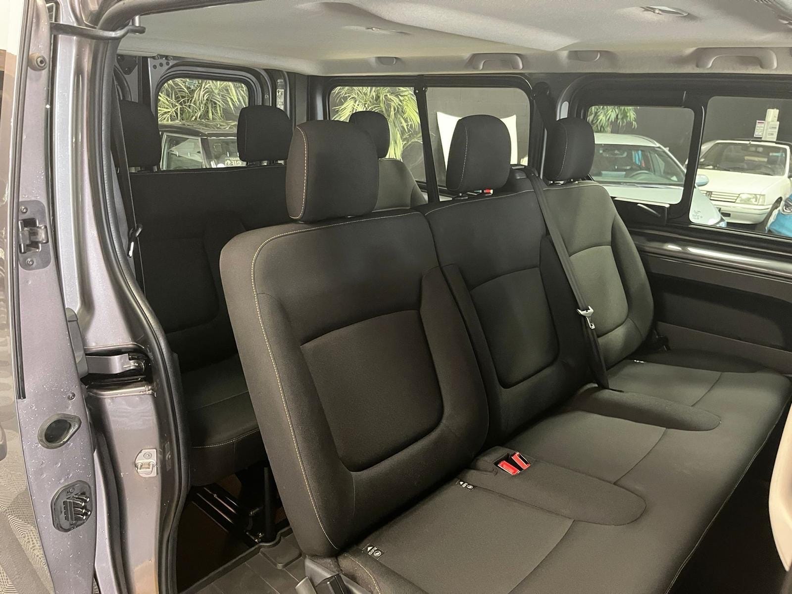 Renault Trafic Passenger
