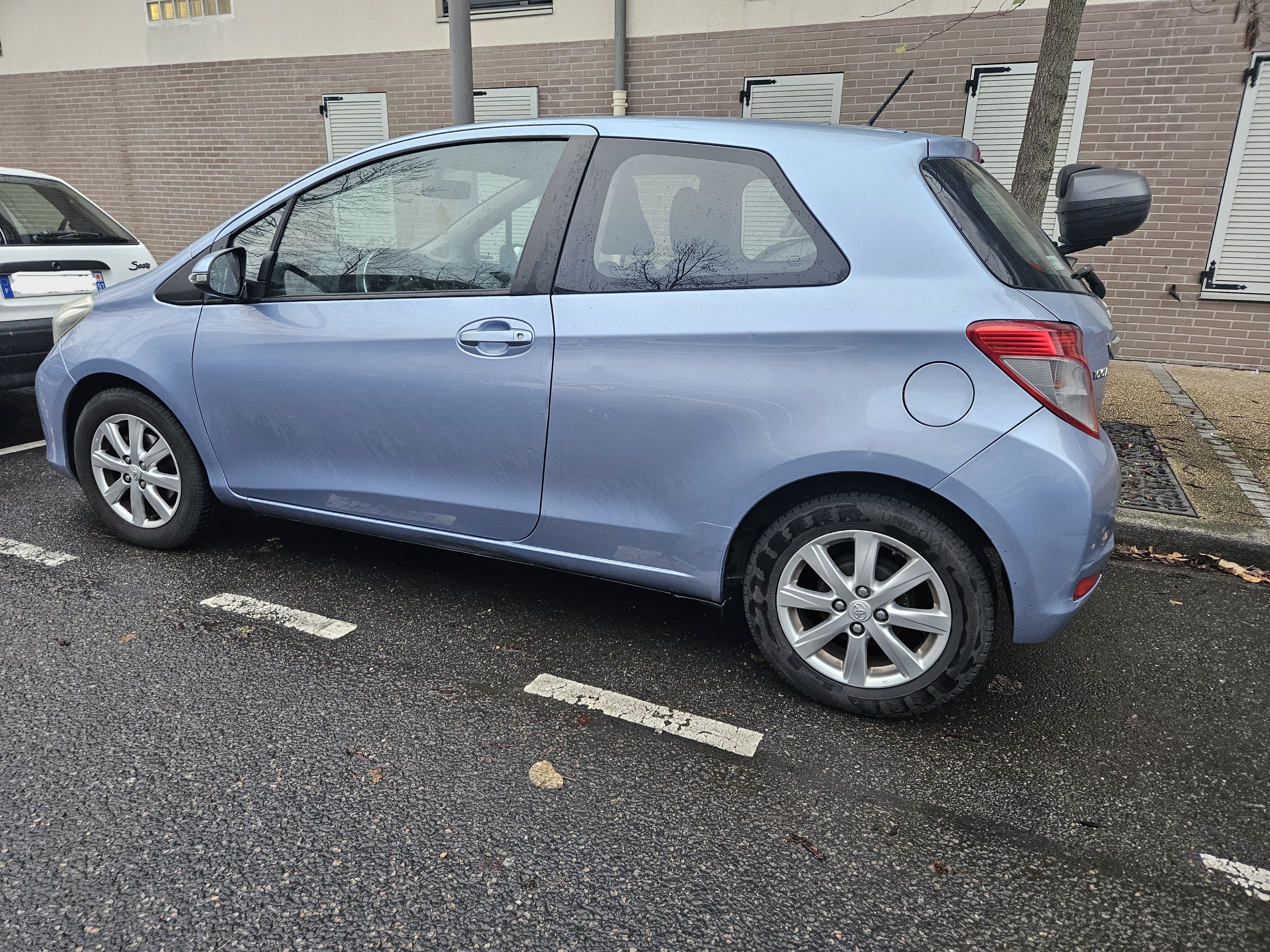 Toyota Yaris 3-Door L avec Climatisation