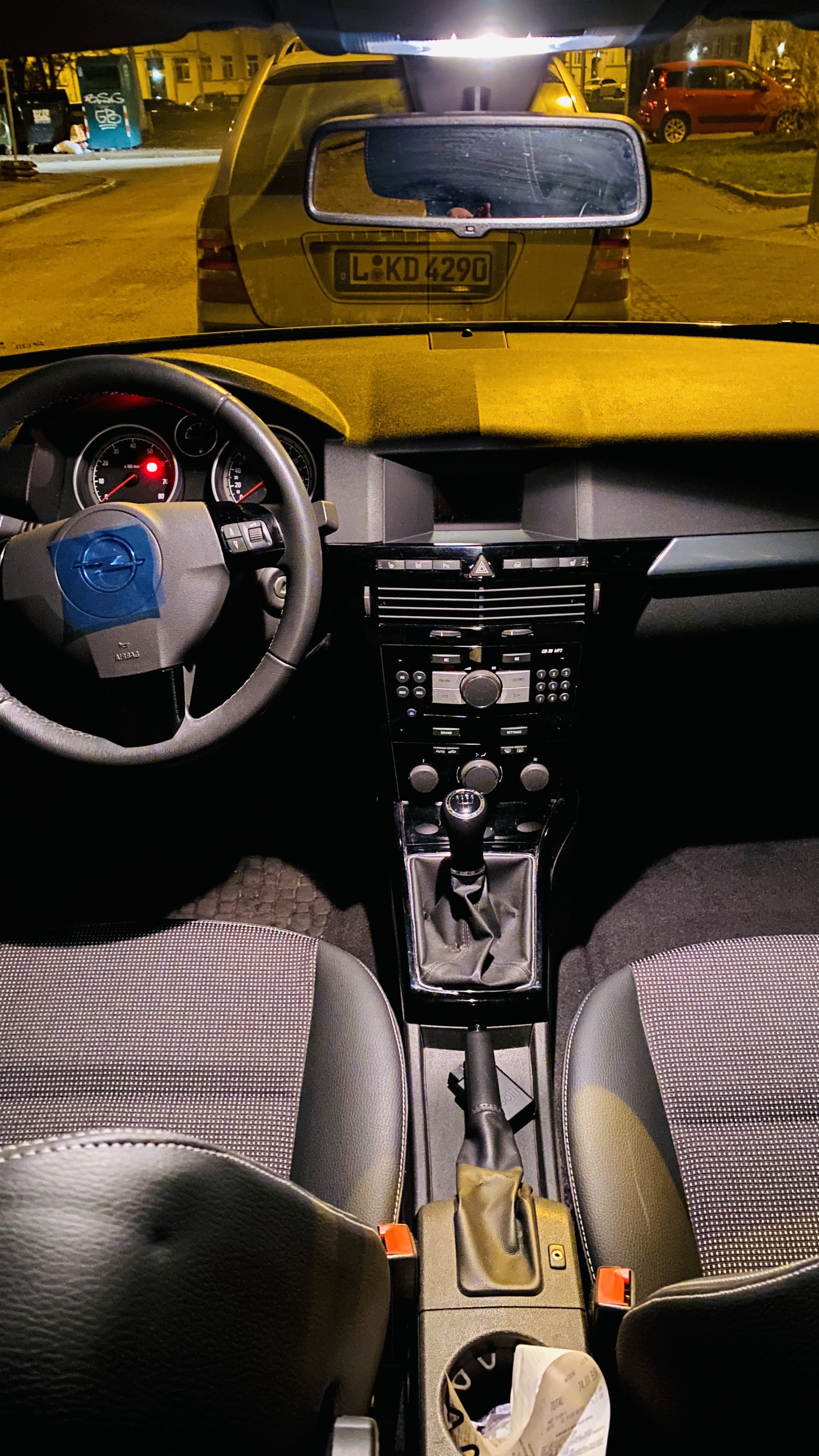 Opel Astra Navigation mit Tempomat