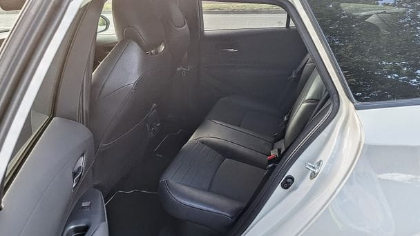 Toyota Corolla Break Hybride avec Entrée audio / iPod