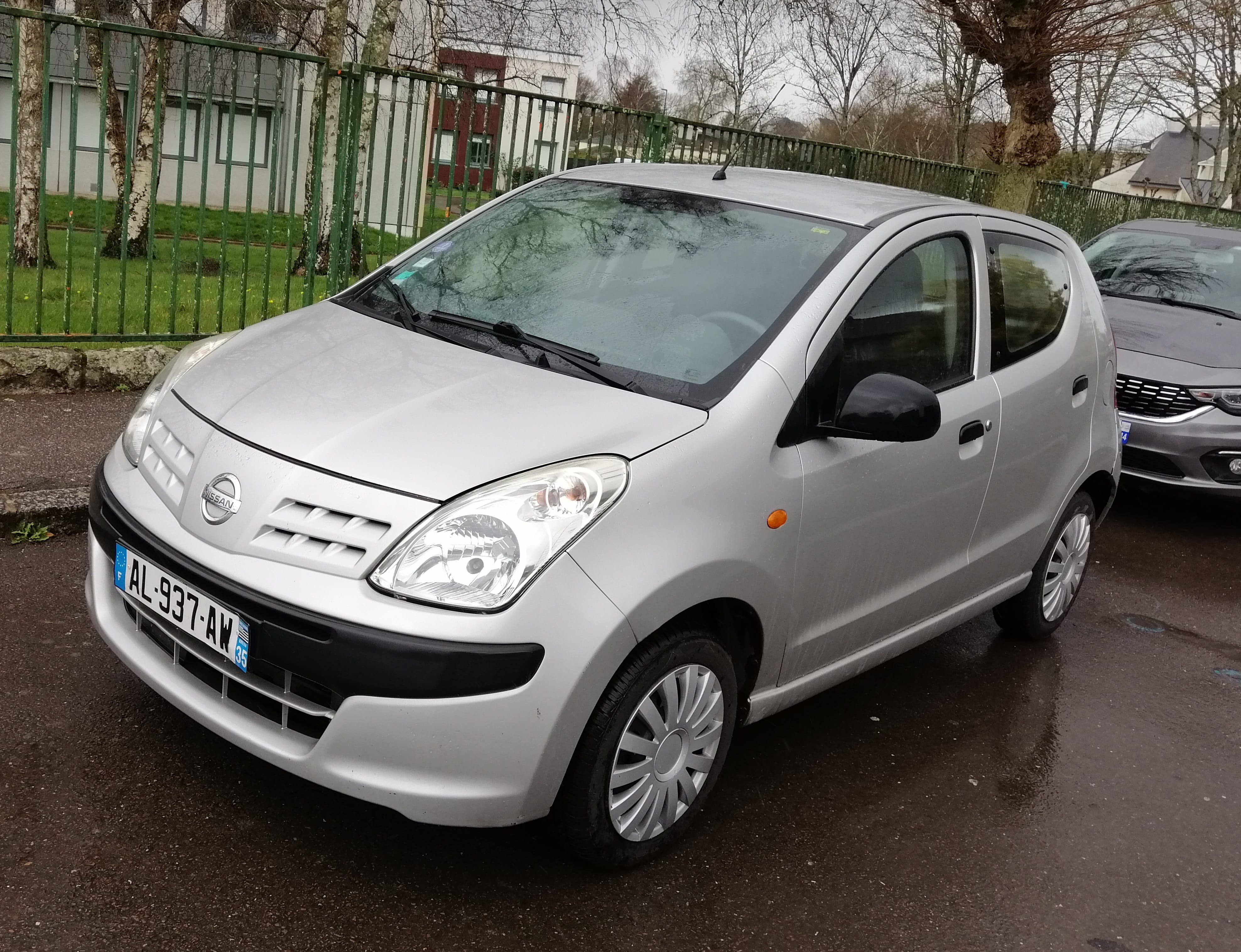 Nissan Pixo, 2010, Essence 98