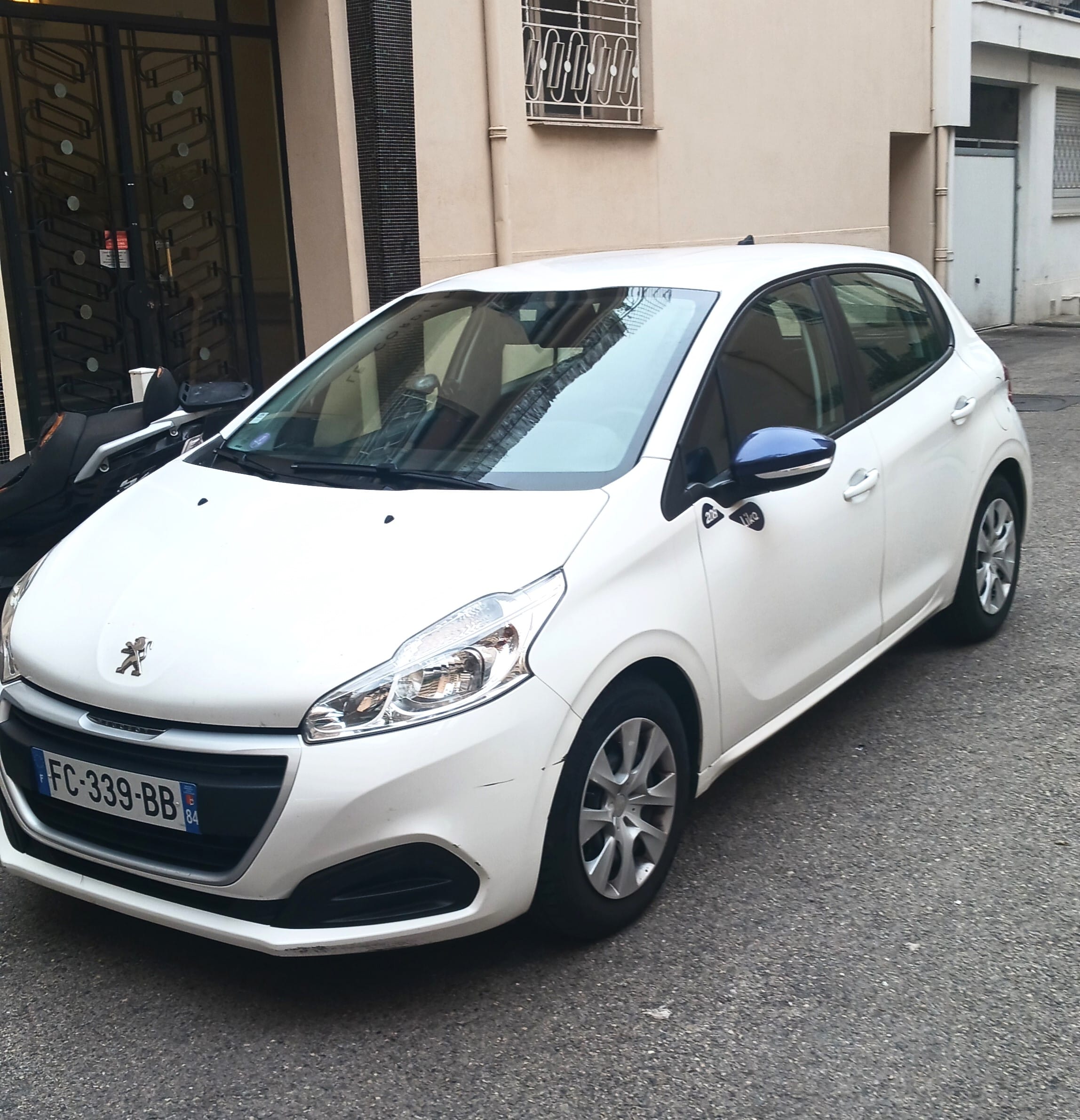Peugeot 208, 2018, Essence 95