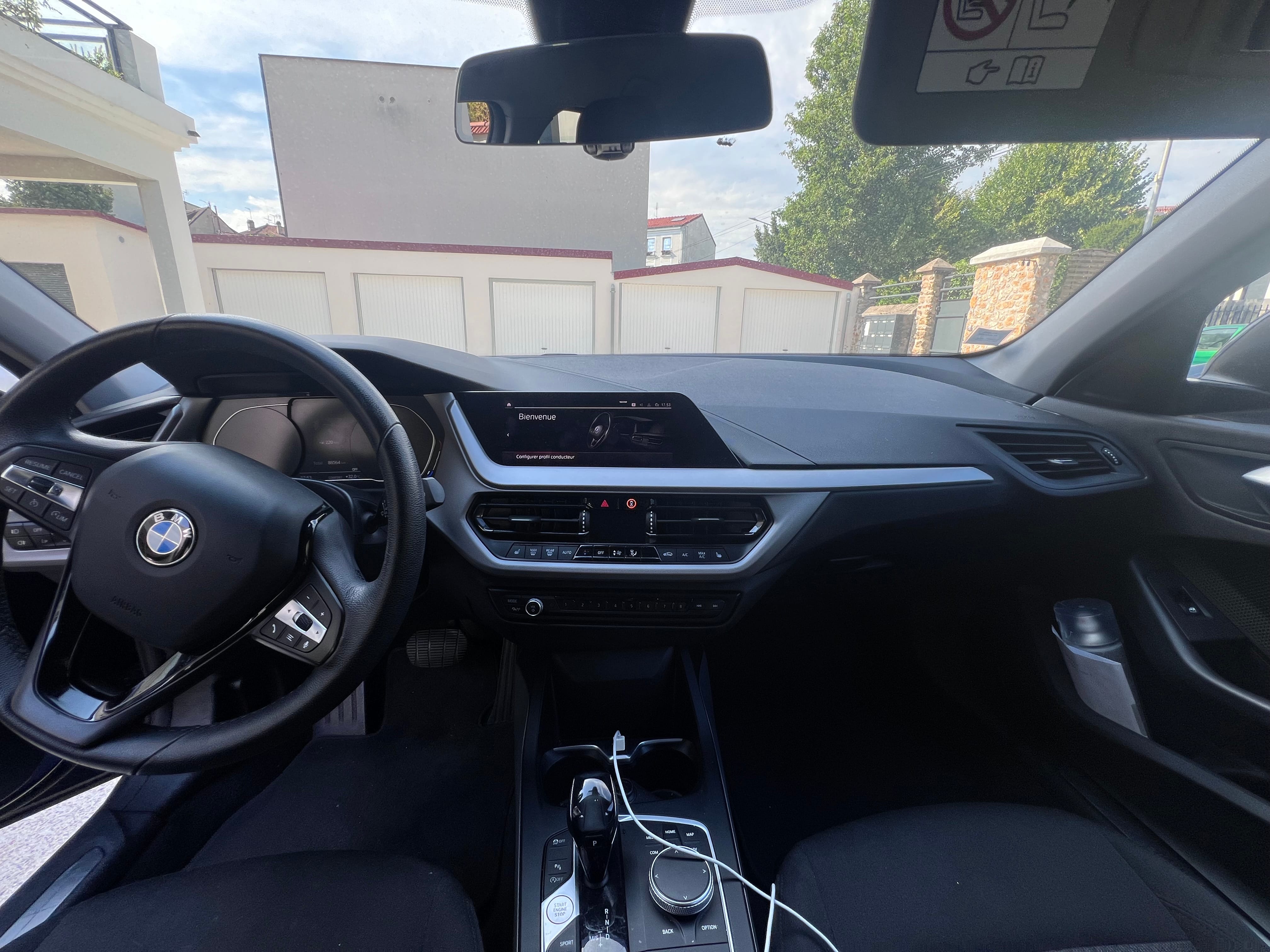 BMW Série 1 118i avec Régulateur de vitesse
