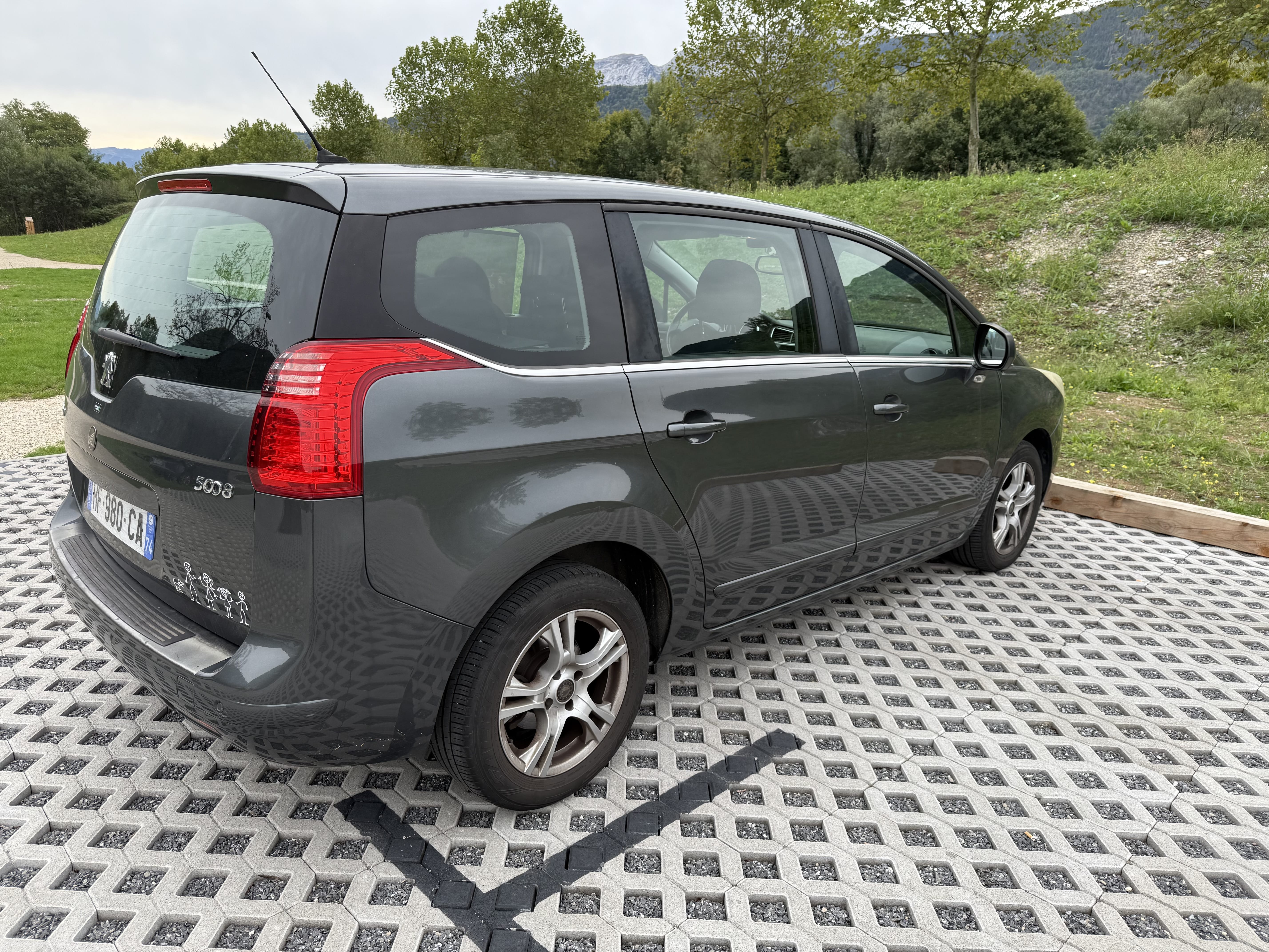 Peugeot 5008 avec Climatisation