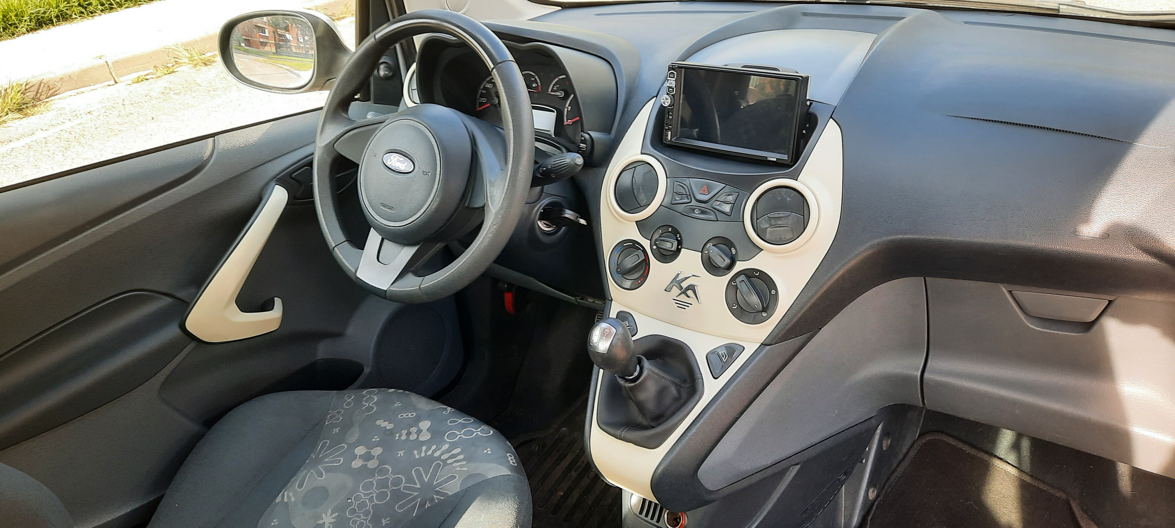Ford Ka con Audio Bluetooth