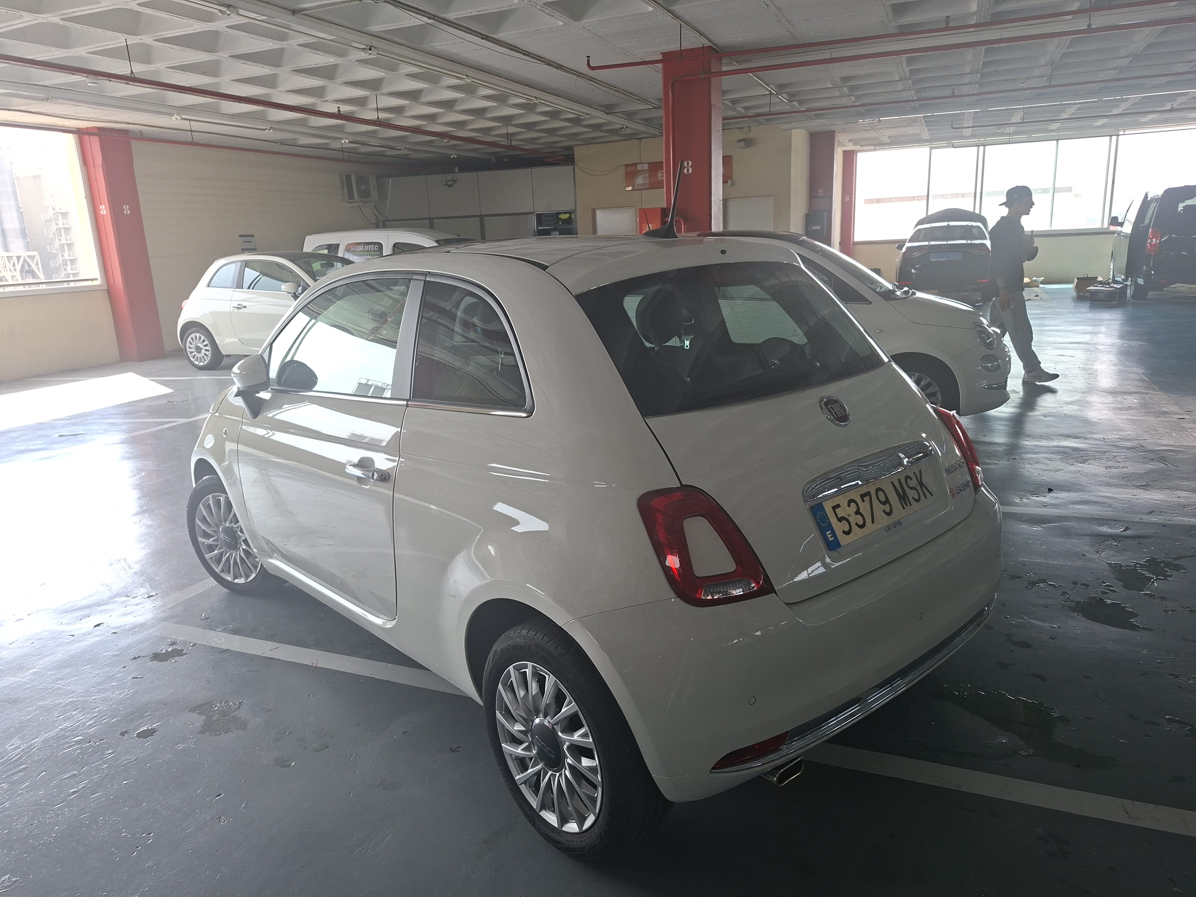 Fiat 500 Híbrido 1.0 51KW (70 CV) Dolcevita 3 puertas - 5379MSK con GPS