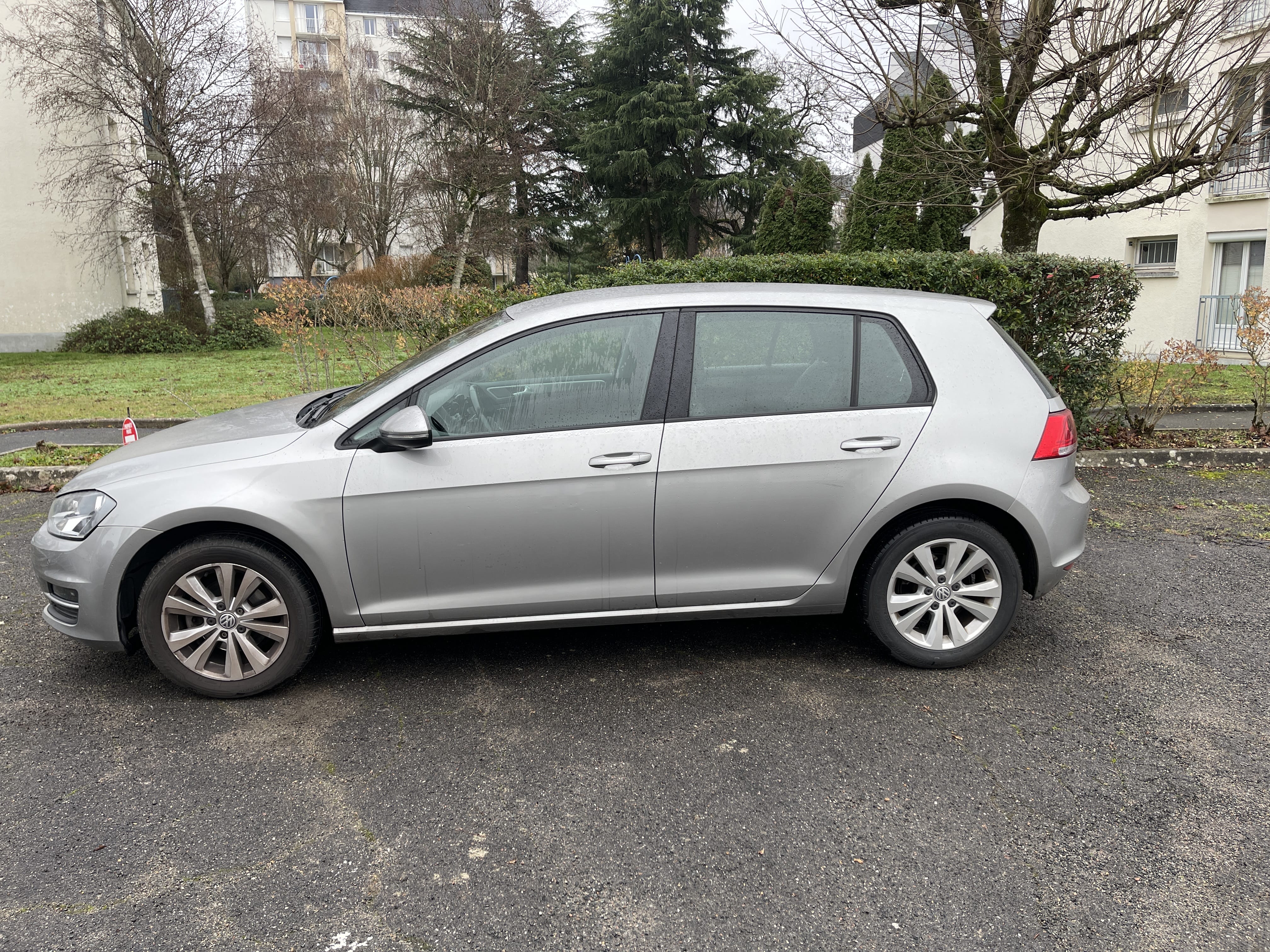 Volkswagen Golf avec Climatisation