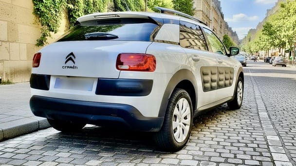 Citroen C4 Cactus FY736WA avec Climatisation