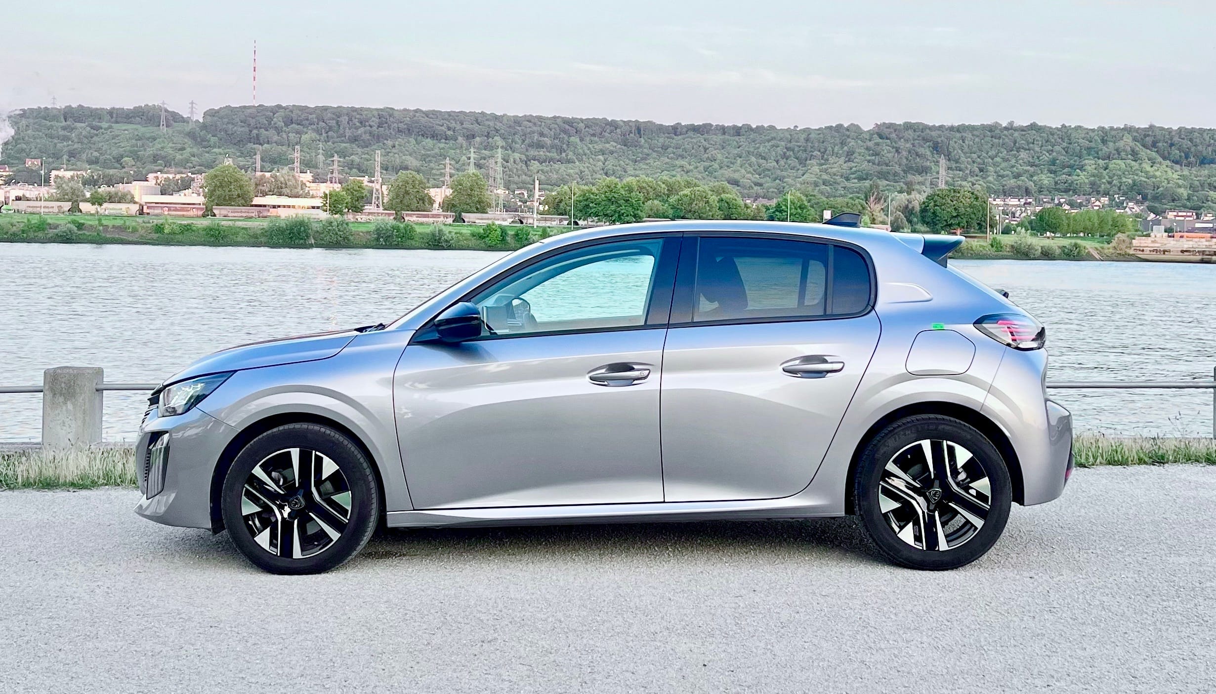 Peugeot 208 avec Climatisation