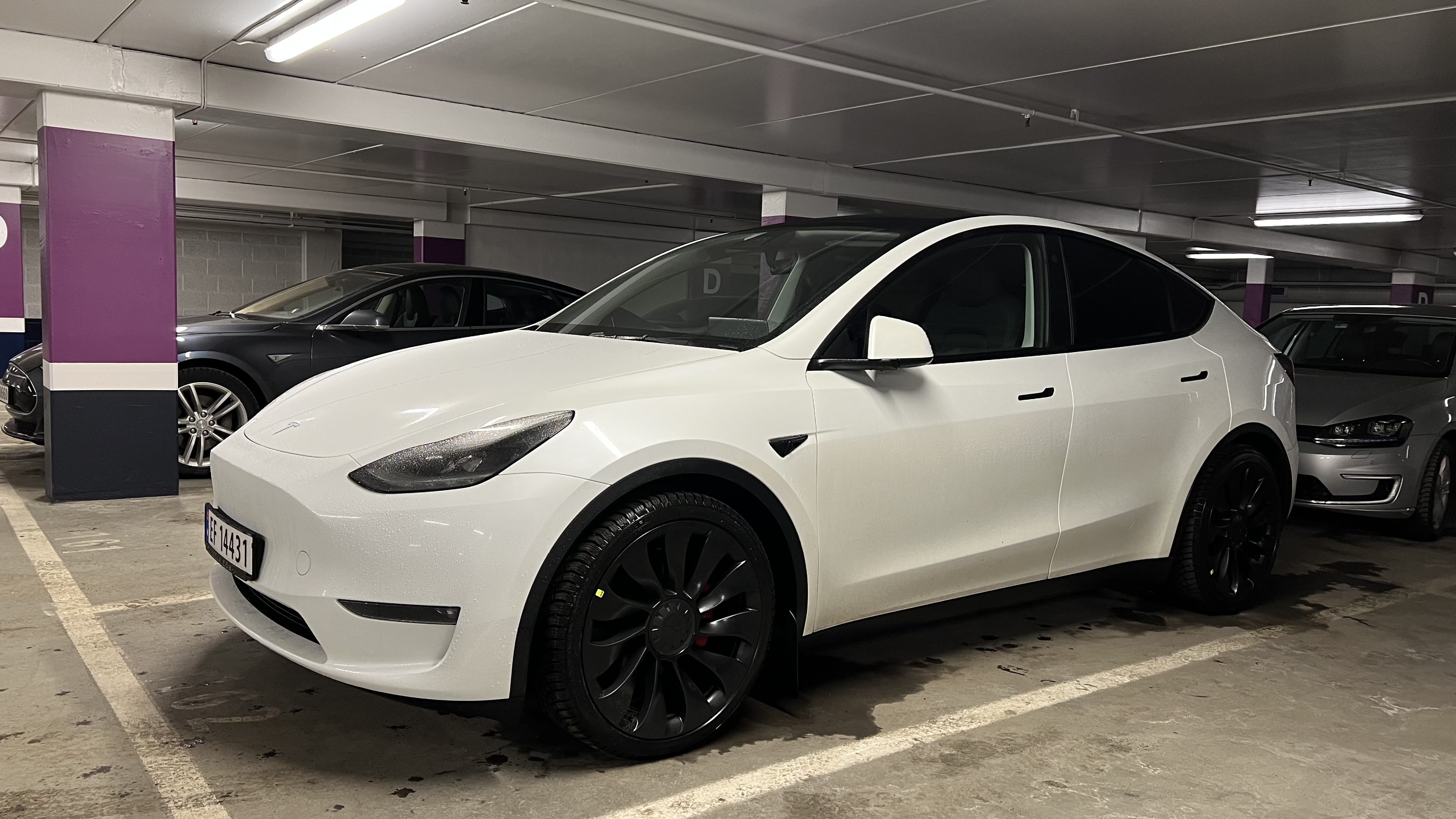 Tesla Model Y Performance, 2022, Electric, automatic