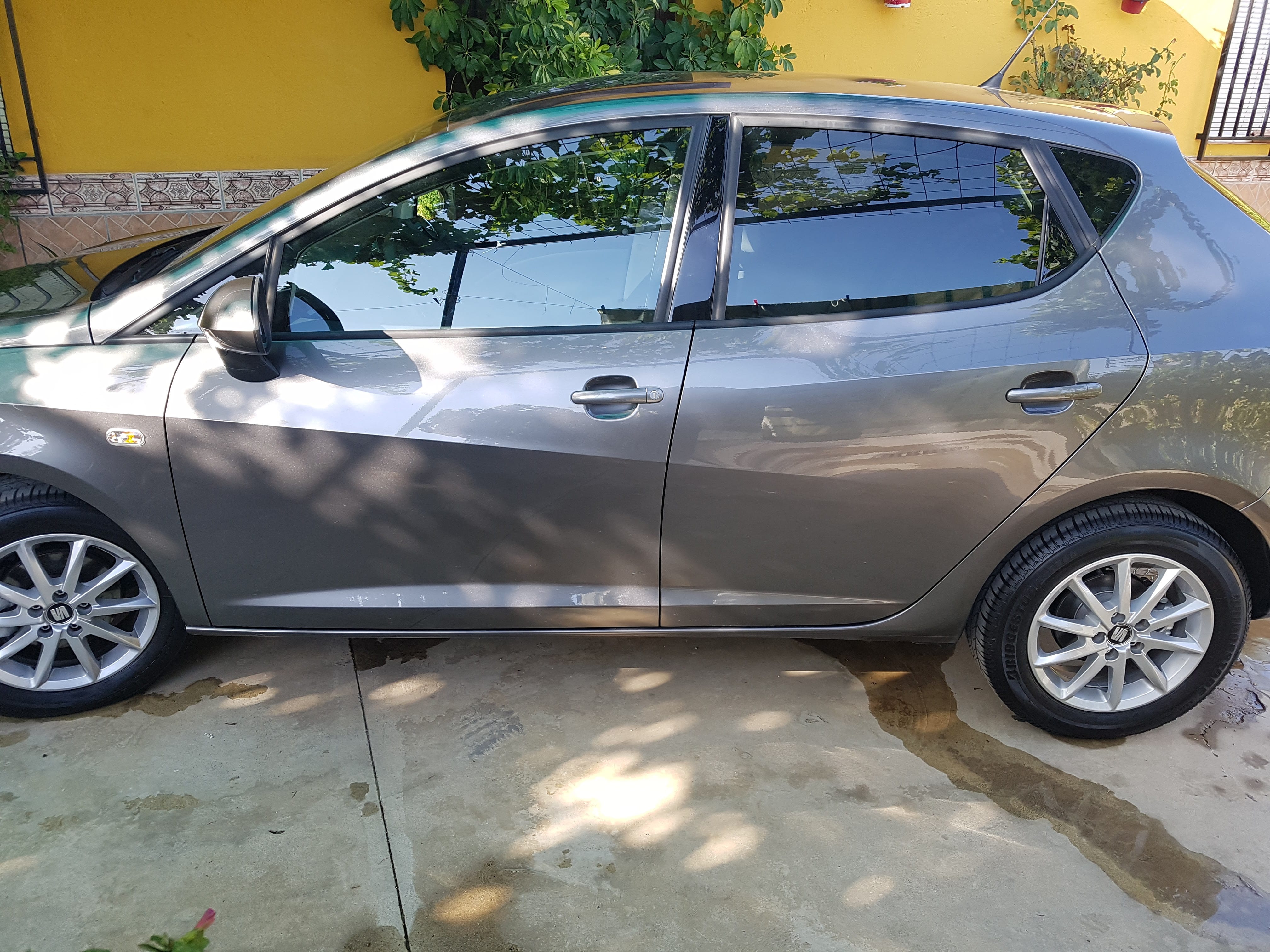 Seat Ibiza 1.2 tsi con Aire acondicionado