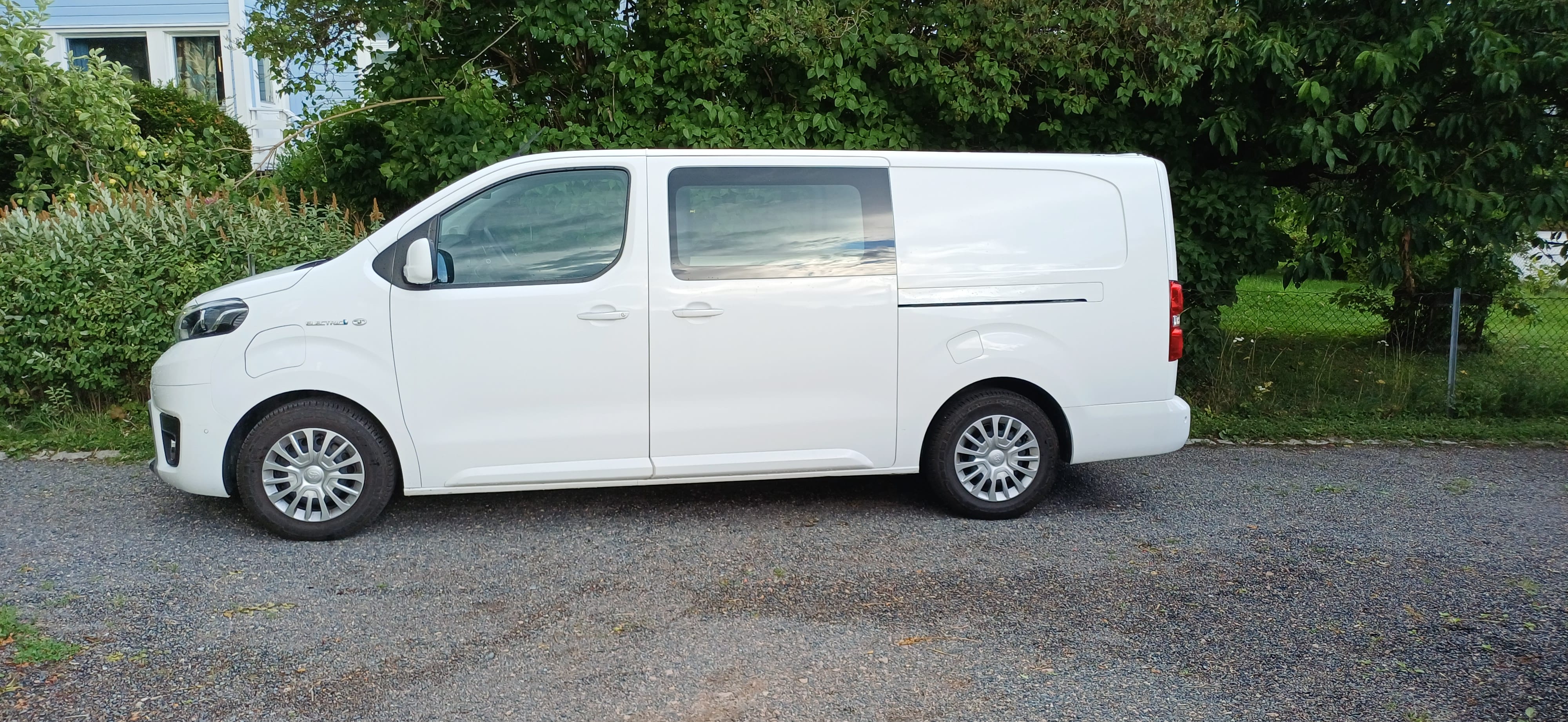 Toyota Proace Varebil Elektrisk med Aircondition