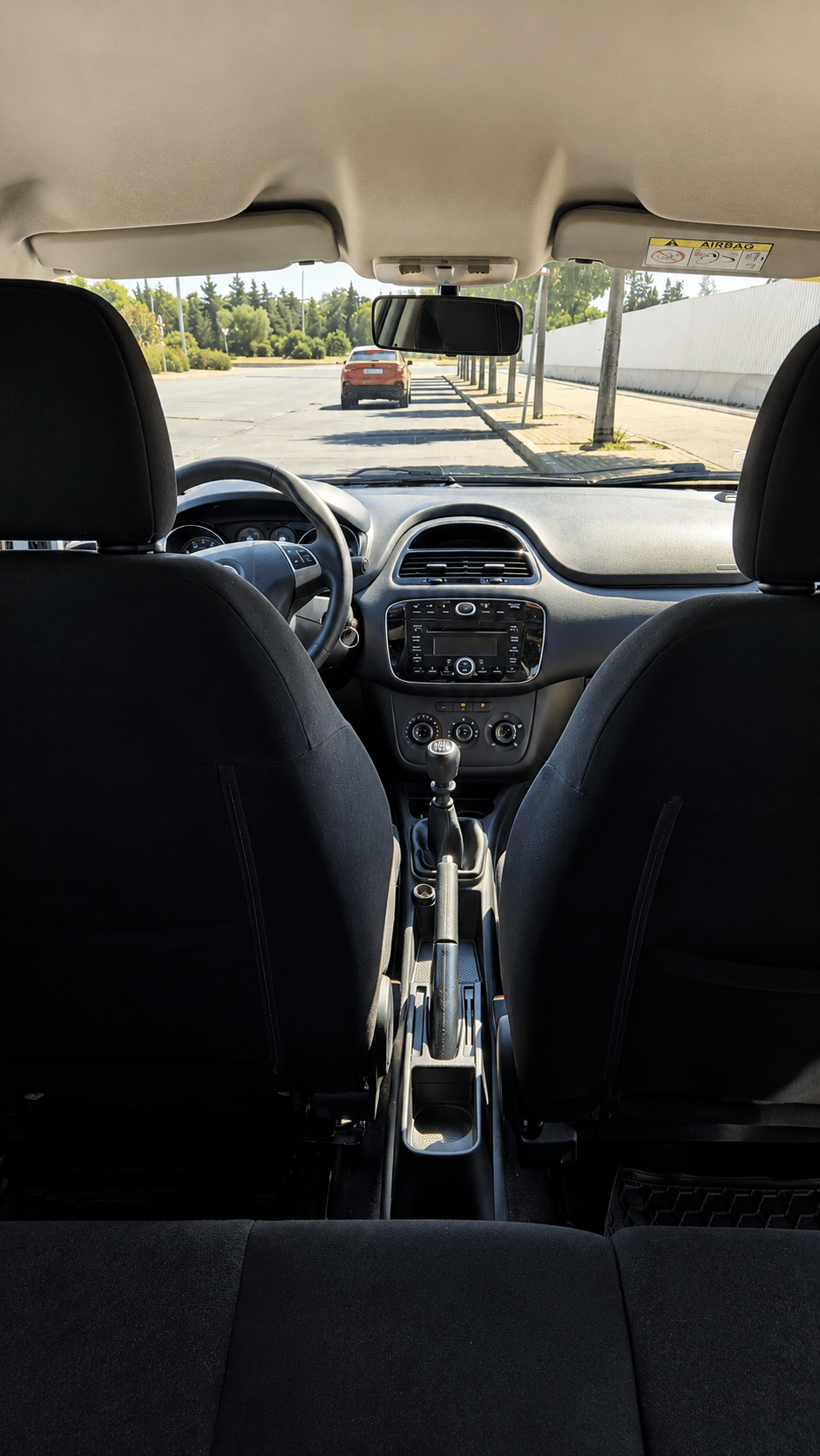 Fiat Punto mit USB-Ladeanschlüsse