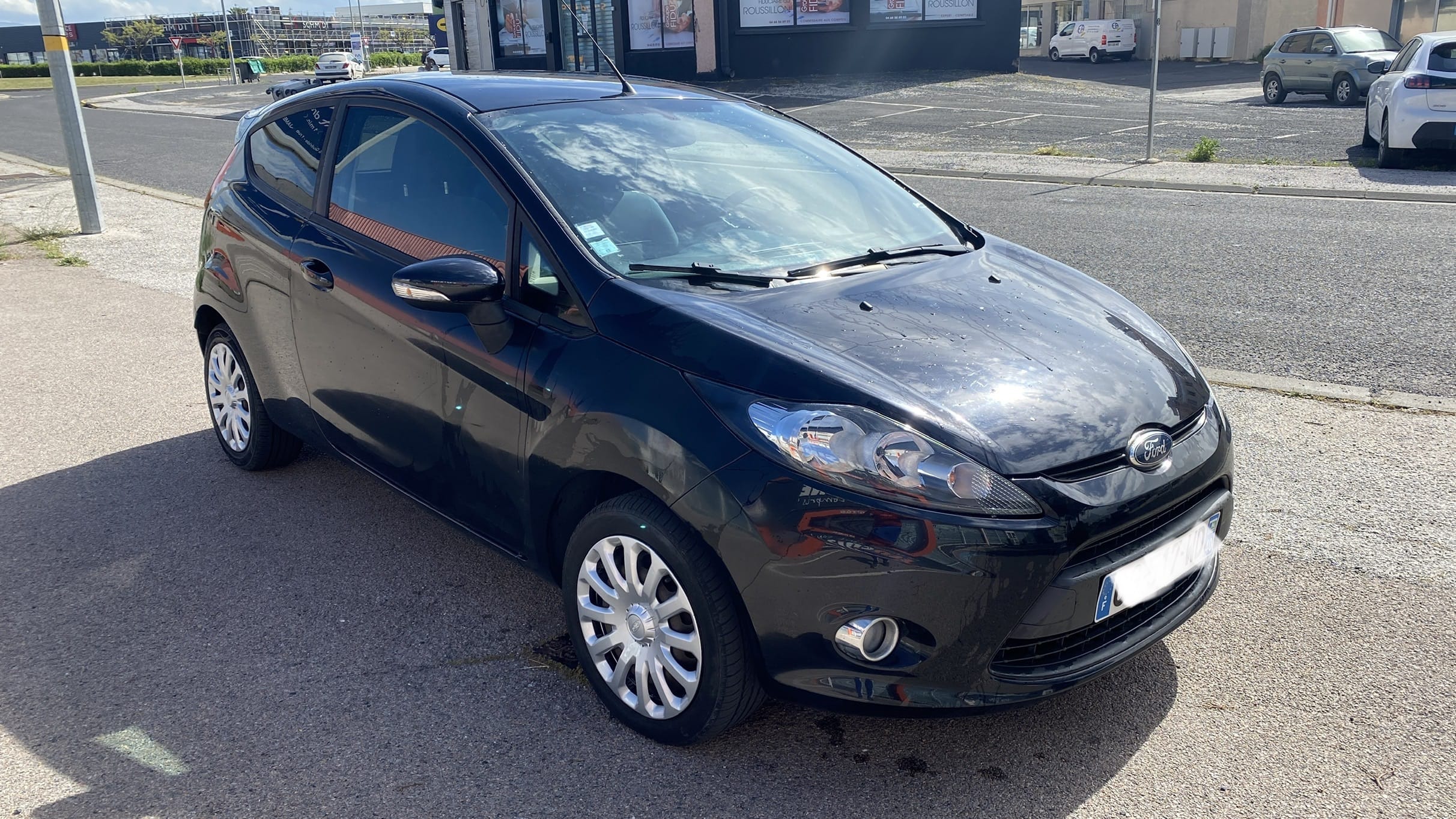 Ford Fiesta Essence avec Climatisation