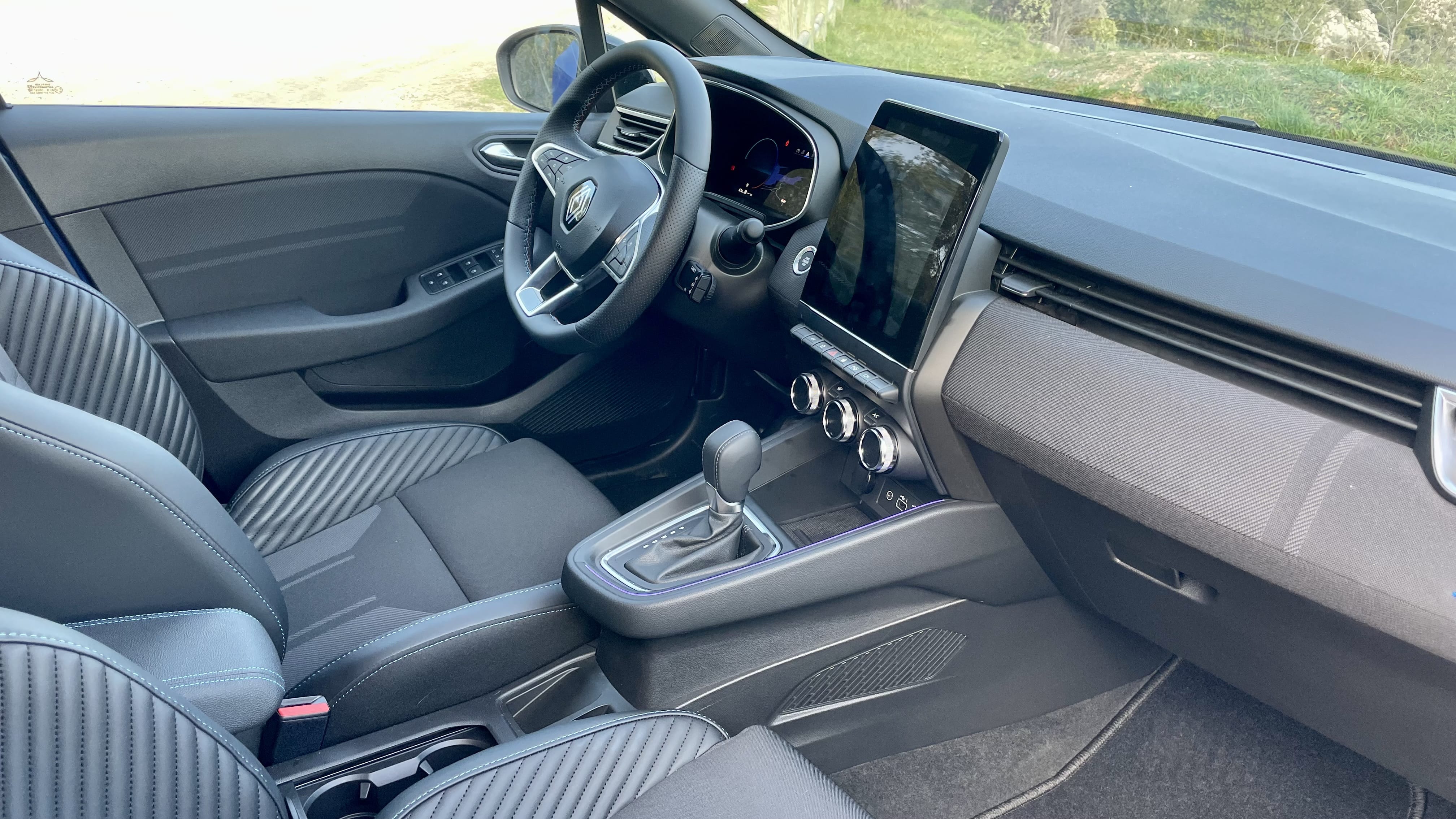 Renault Clio E-tech avec Apple CarPlay