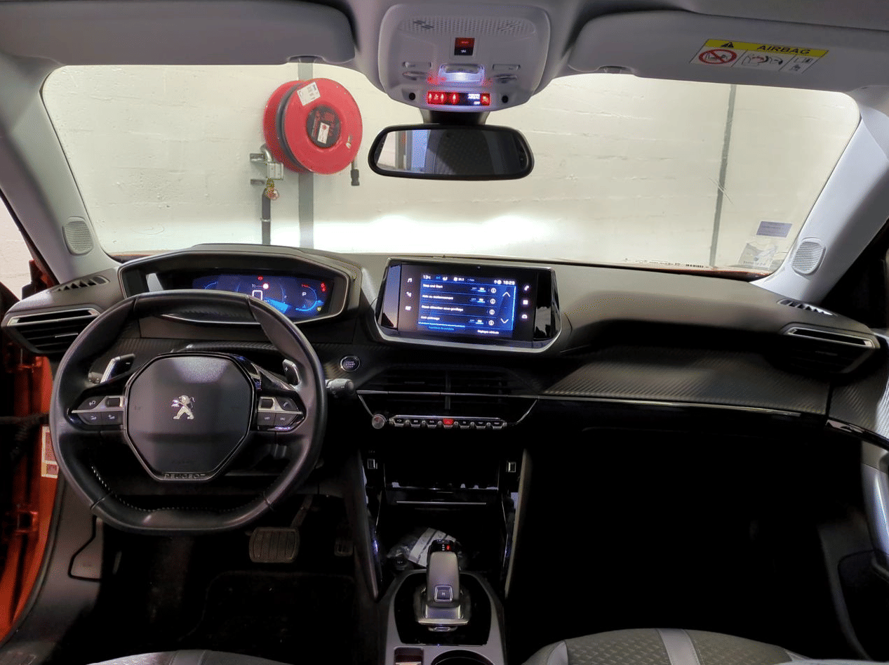 Peugeot 2008 avec GPS