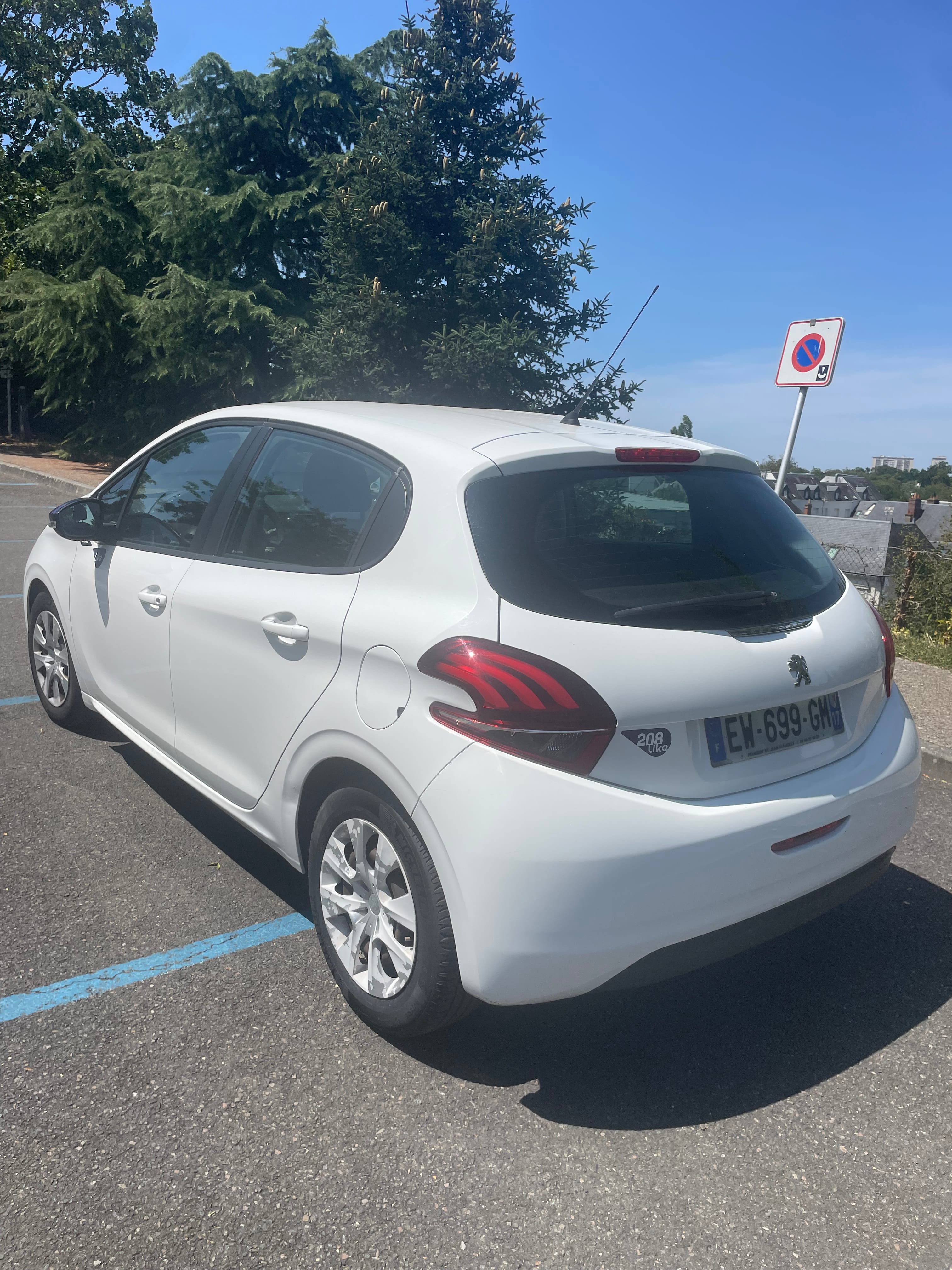 Peugeot 208 avec Régulateur de vitesse