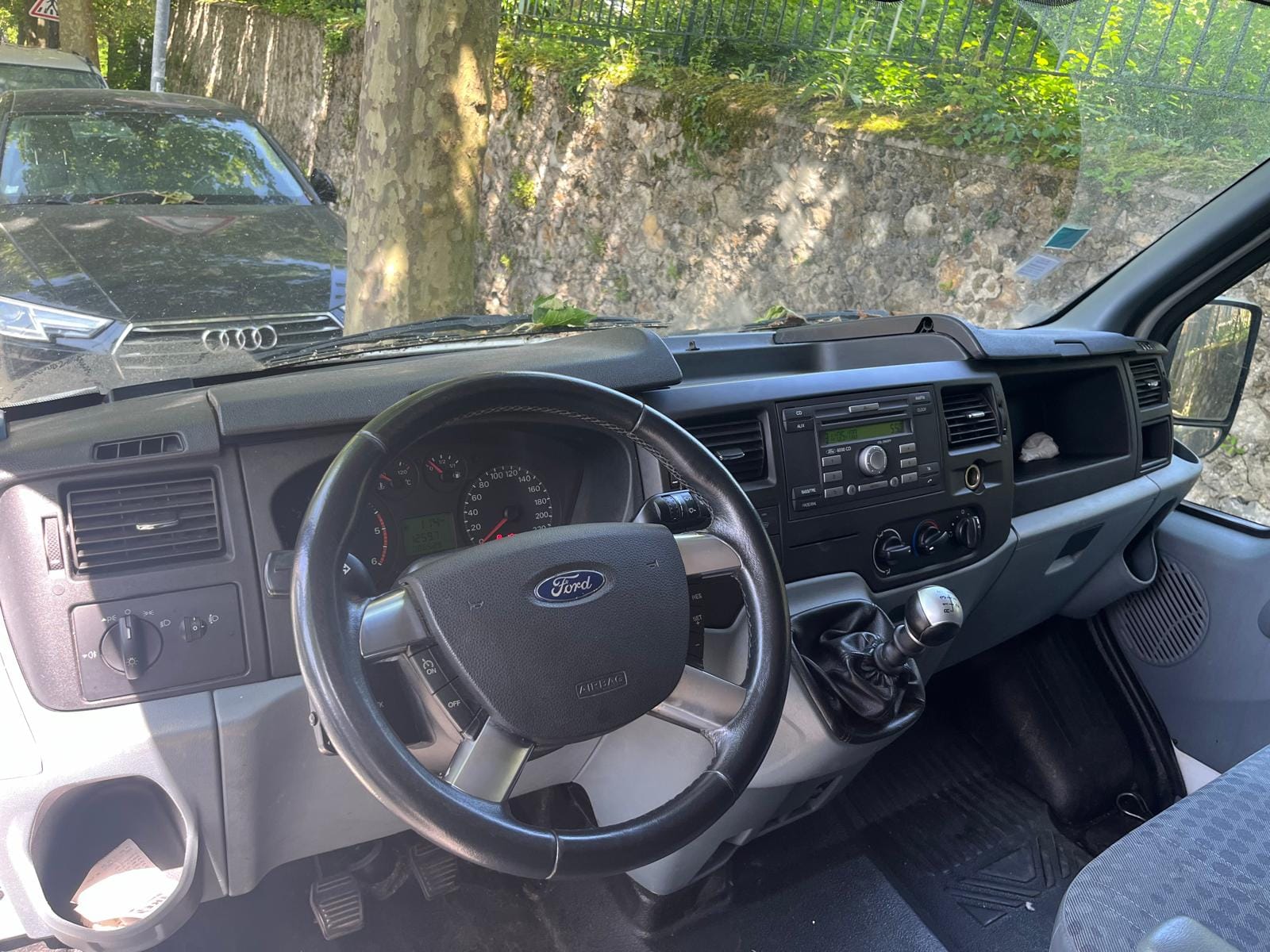 Ford Transit 150
