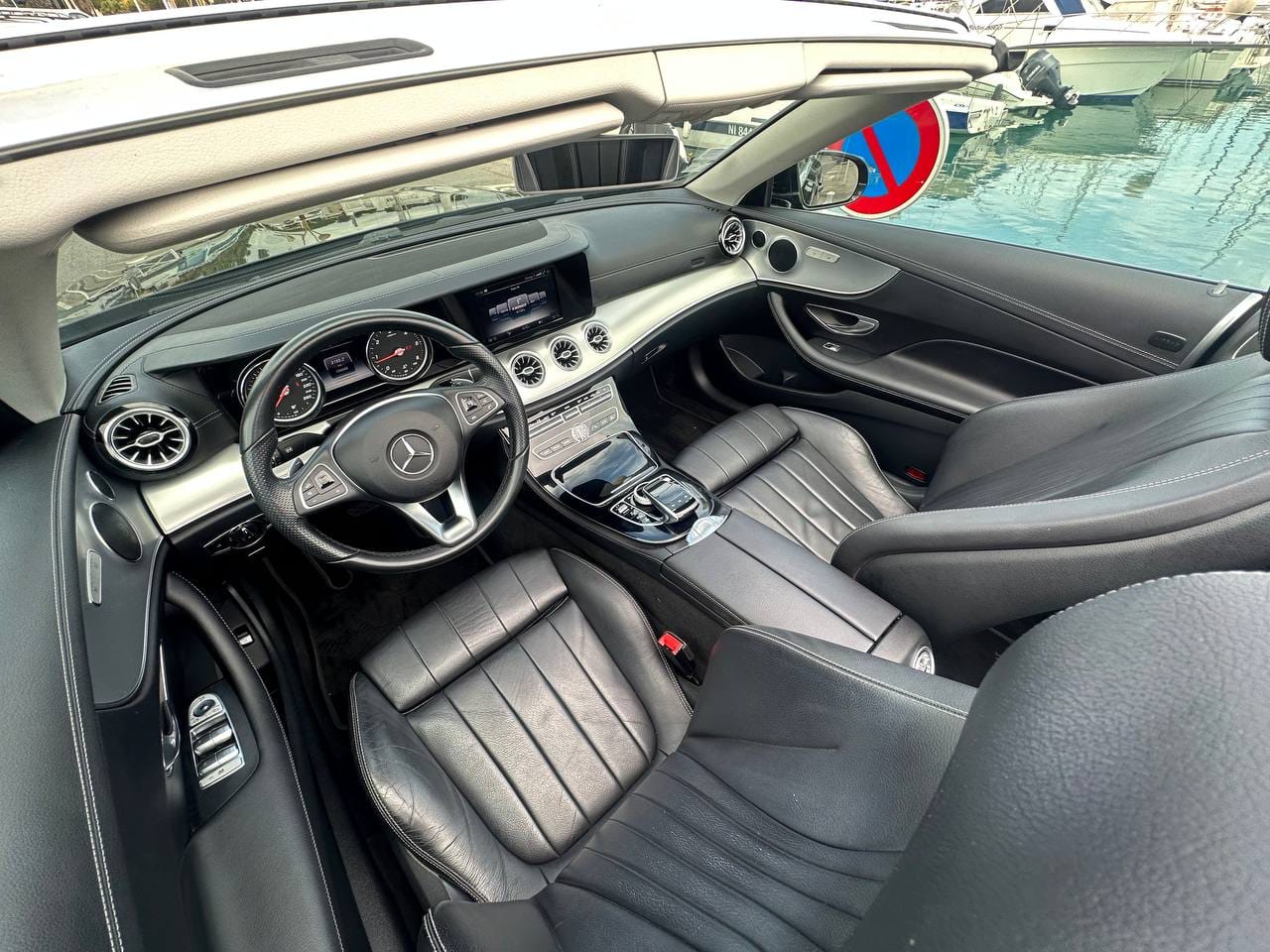 Mercedes-Benz Classe E Cabriolet avec Régulateur de vitesse