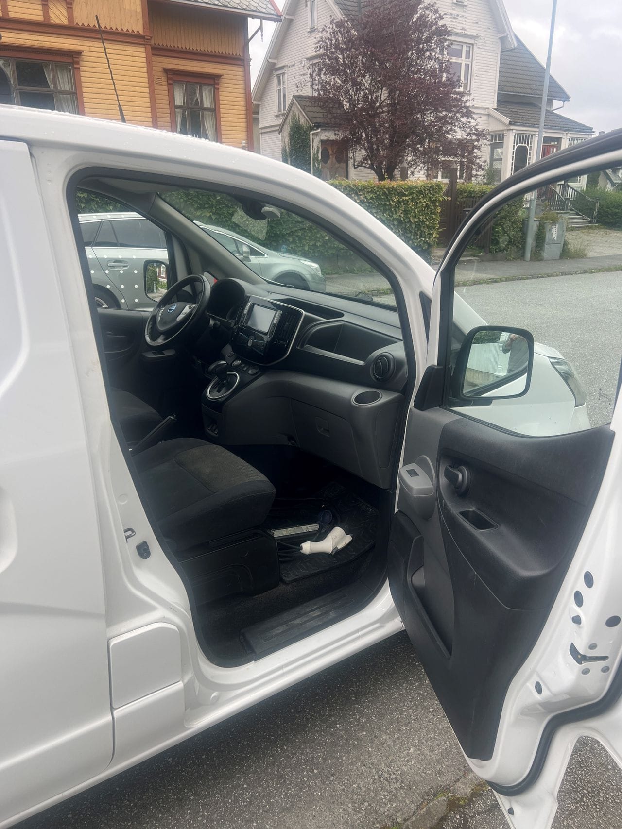 Nissan e-NV200 Varebil med Bluetooth audio