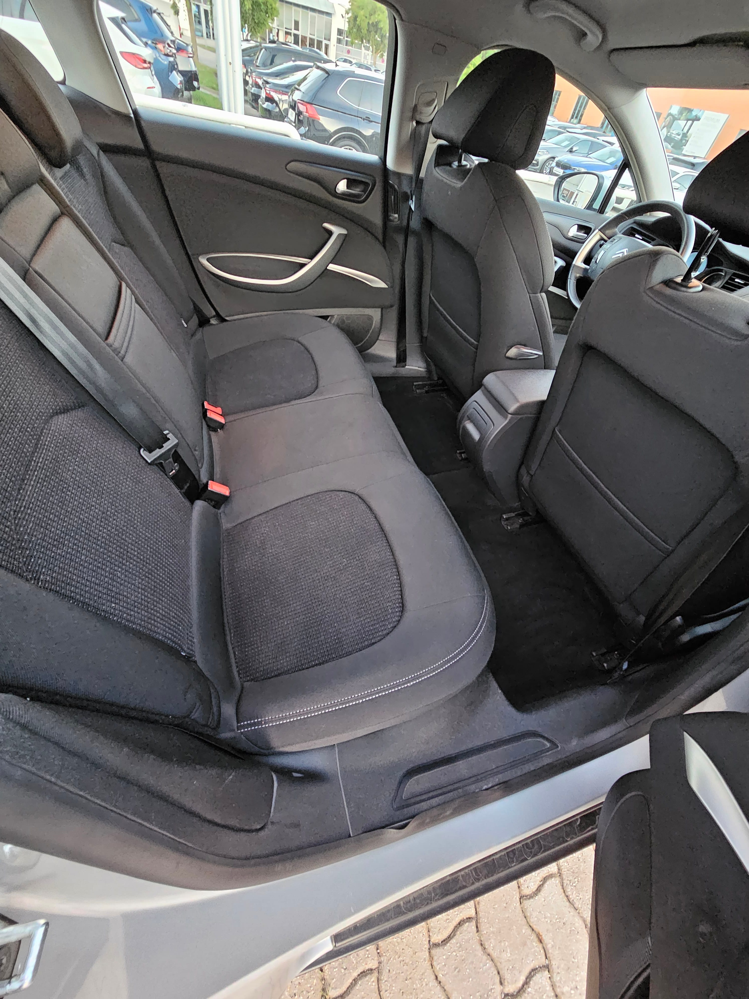 Citroen C5 2.0 Automatik mit Bluetooth-Audio
