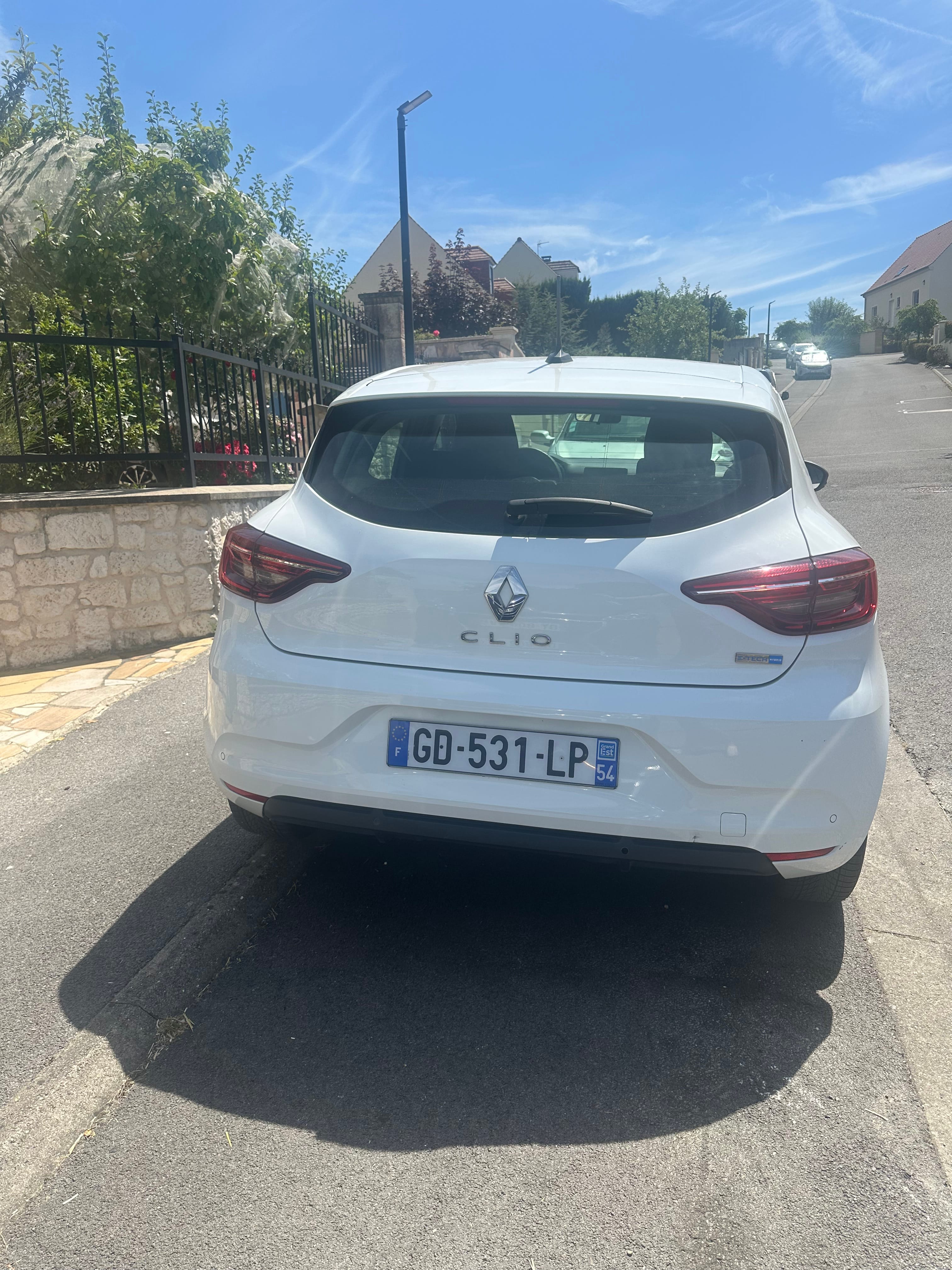 Renault Clio E-tech avec Caméra de recul