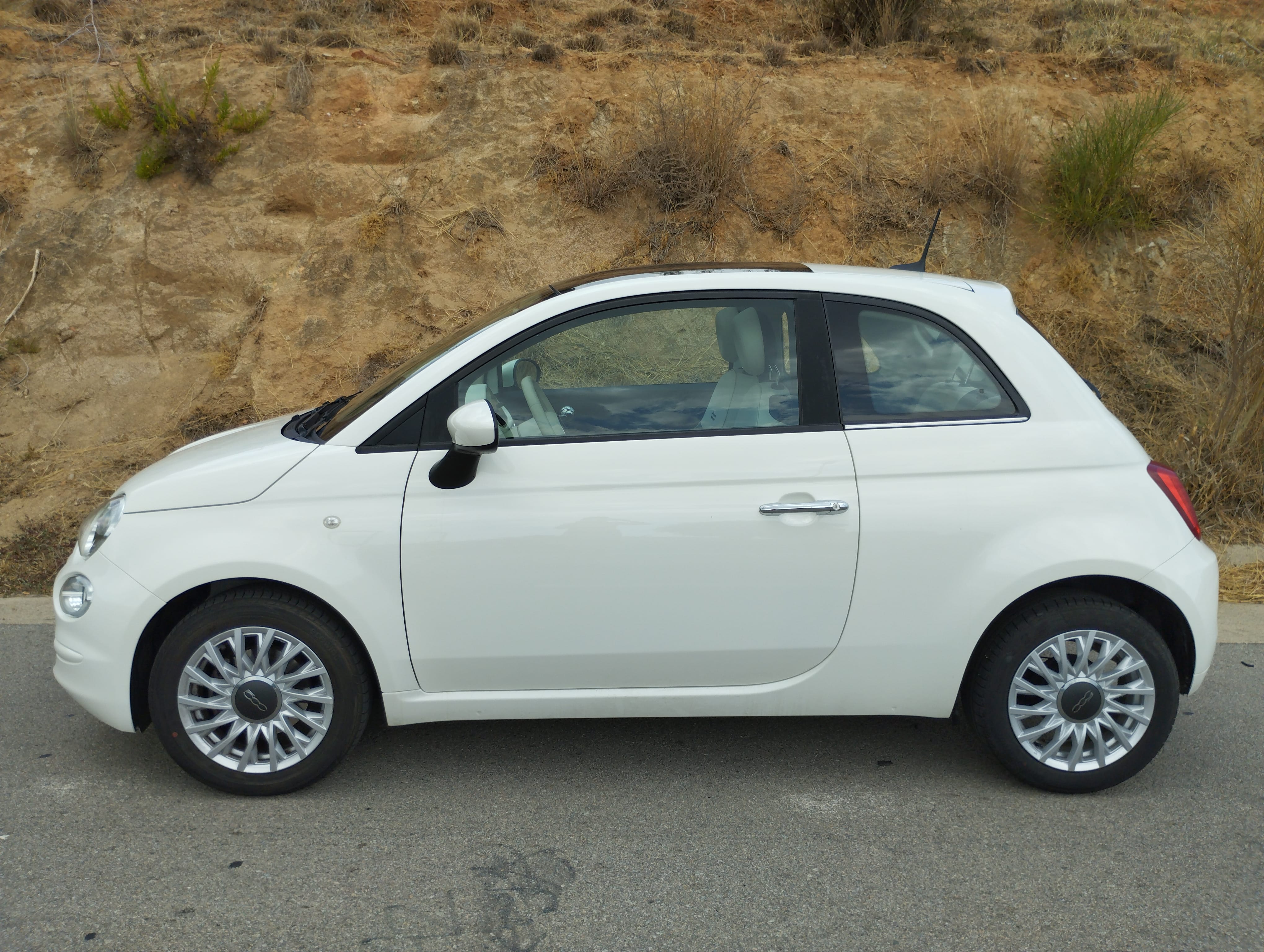 Fiat 500 Hybrido with Air conditioning