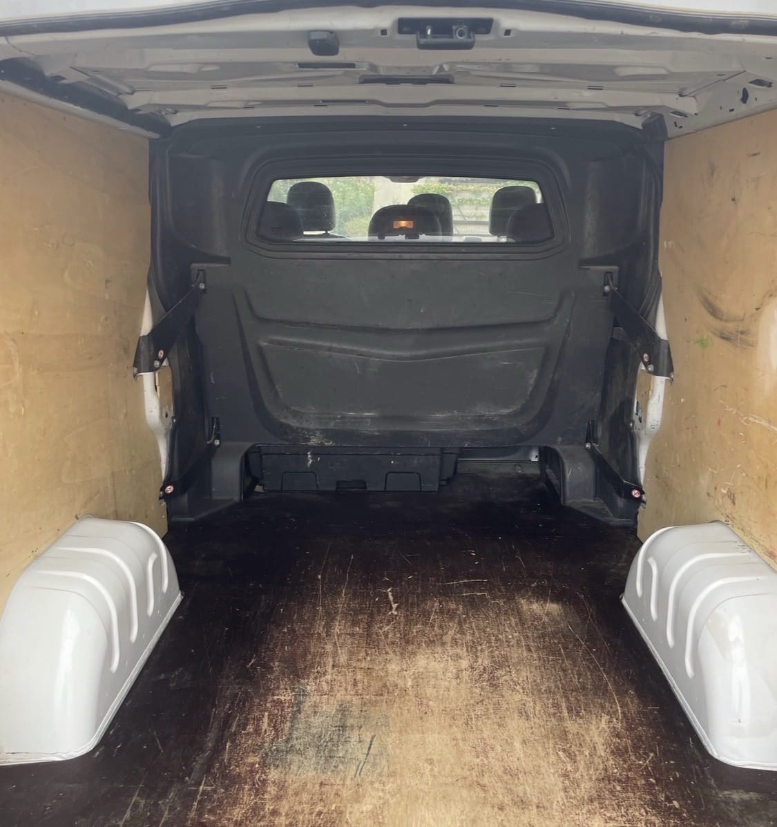 Renault Trafic Double Cabine avec Attelage