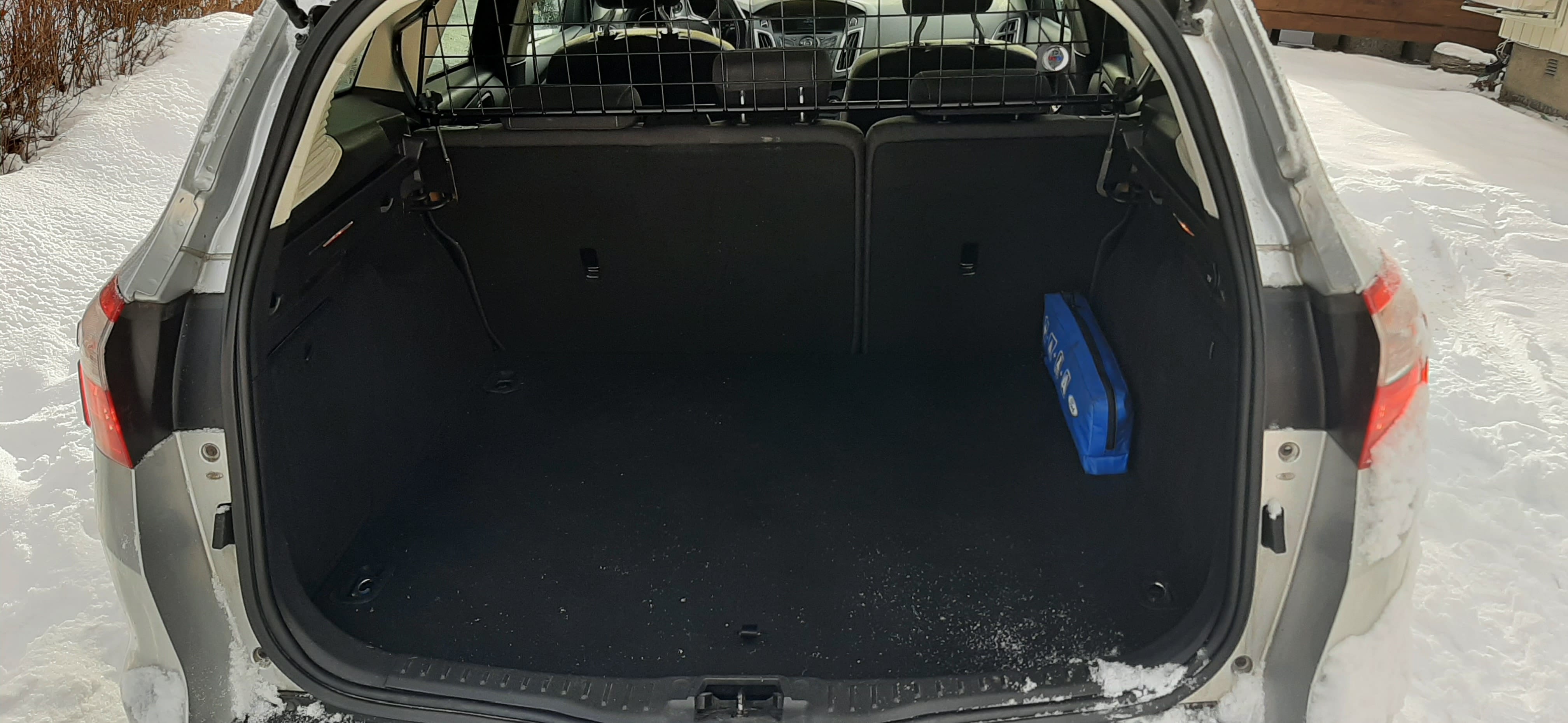 Ford Focus 1.6 tdi mit Anhängerkupplung