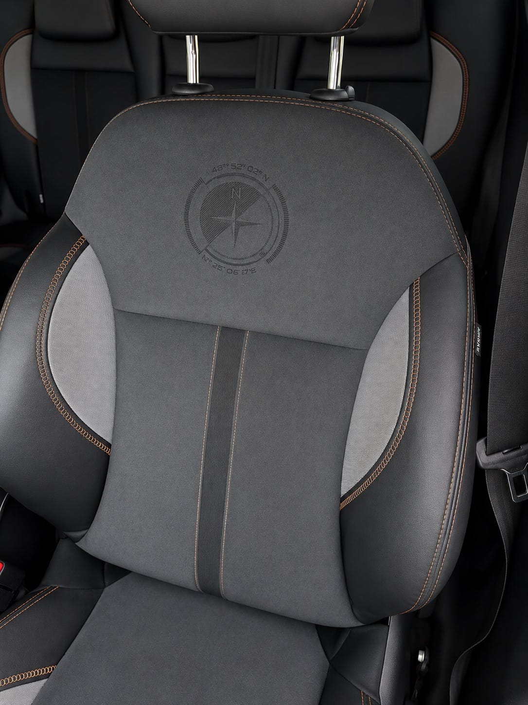 Peugeot 2008 avec Siège bébé