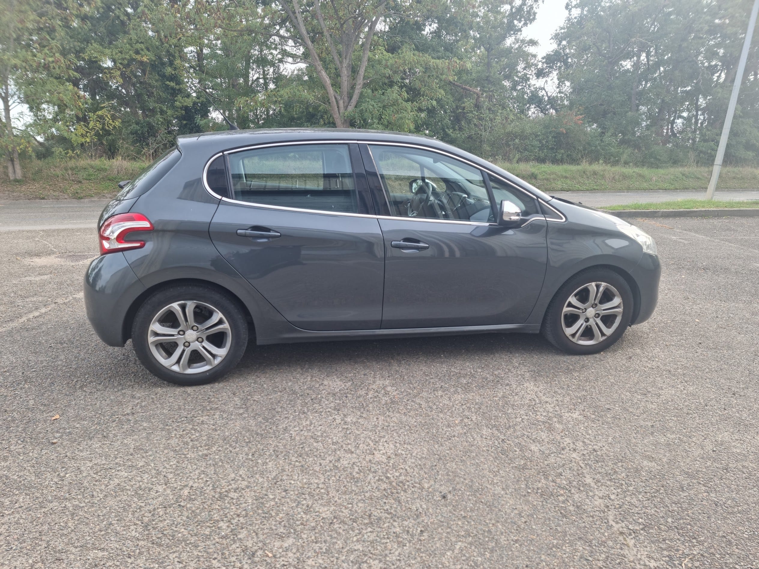 Peugeot 208 1.4 HDI