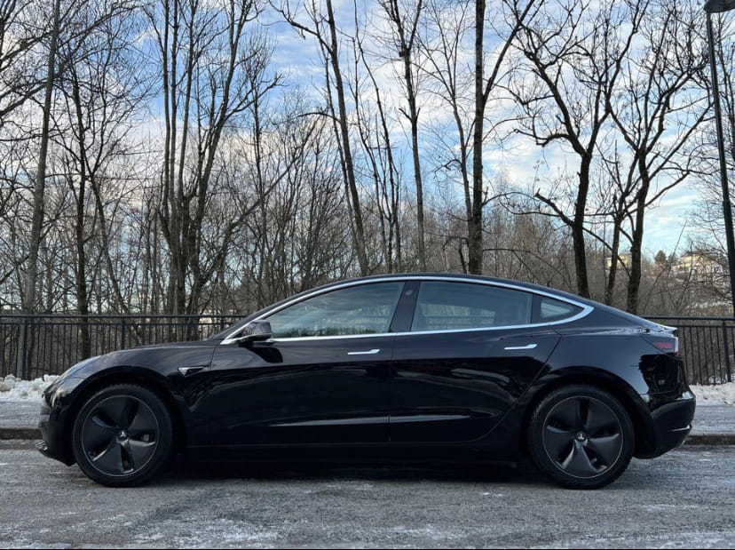 Tesla Model 3 med Aircondition
