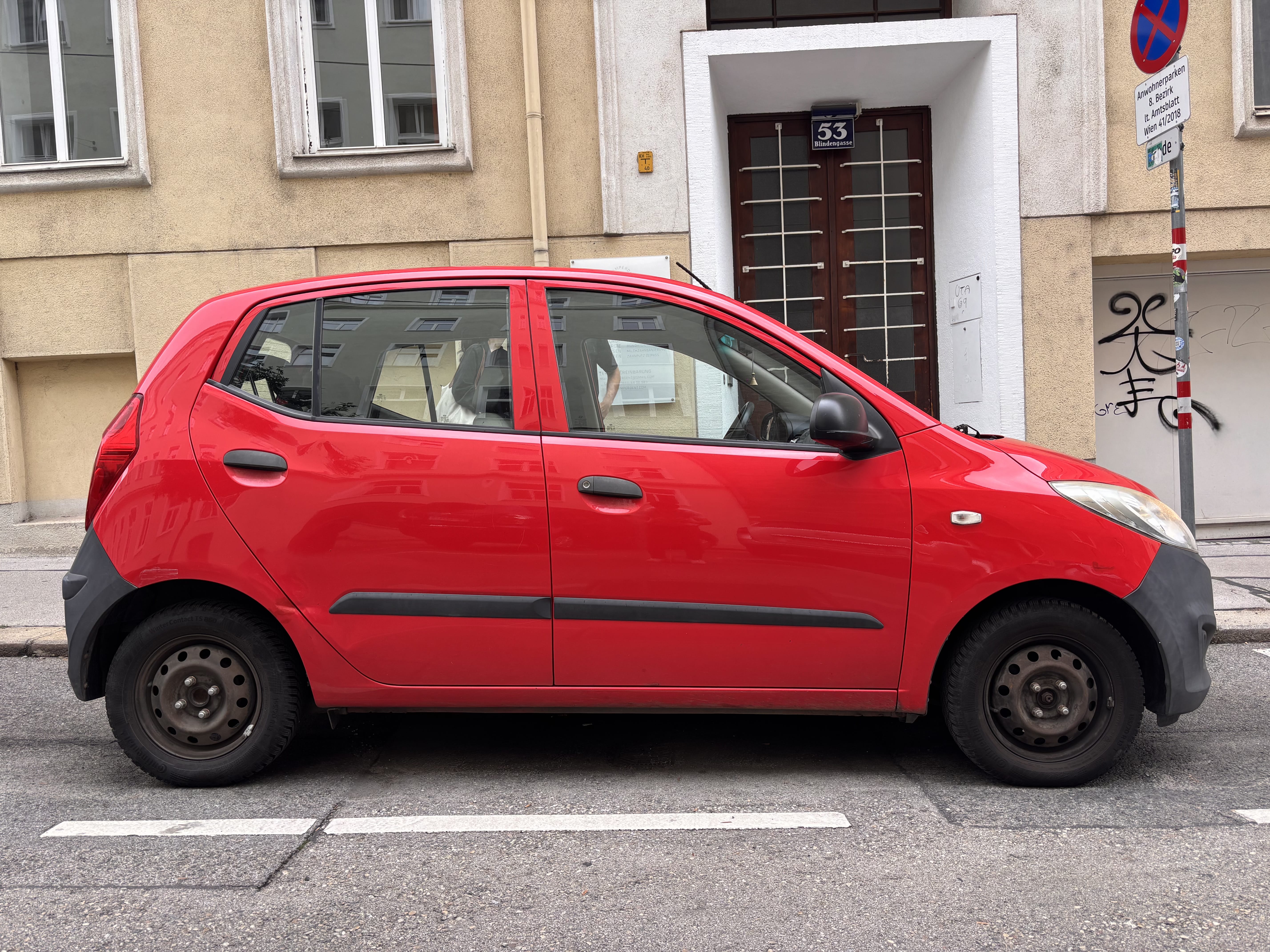 Hyundai i10 with Baby seat