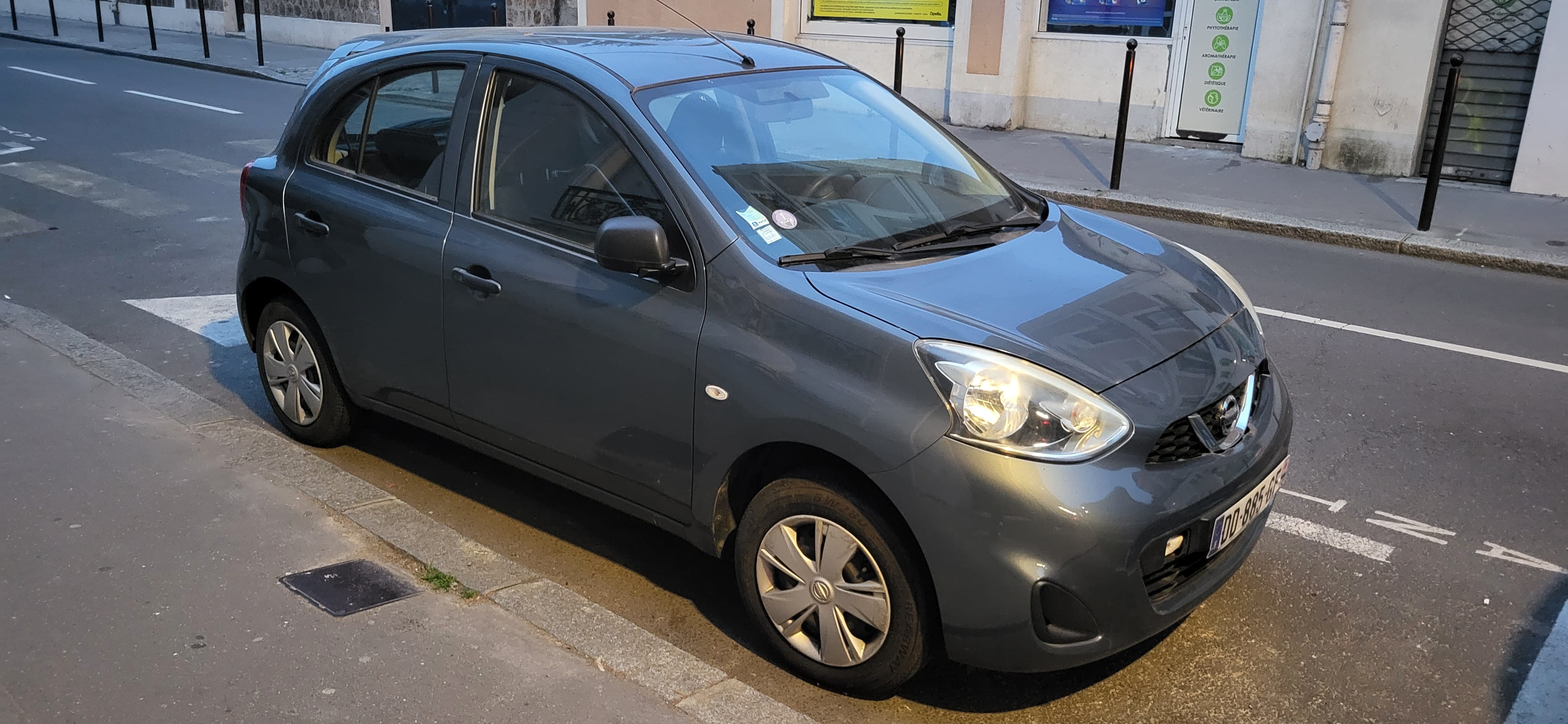 Nissan Micra avec Climatisation