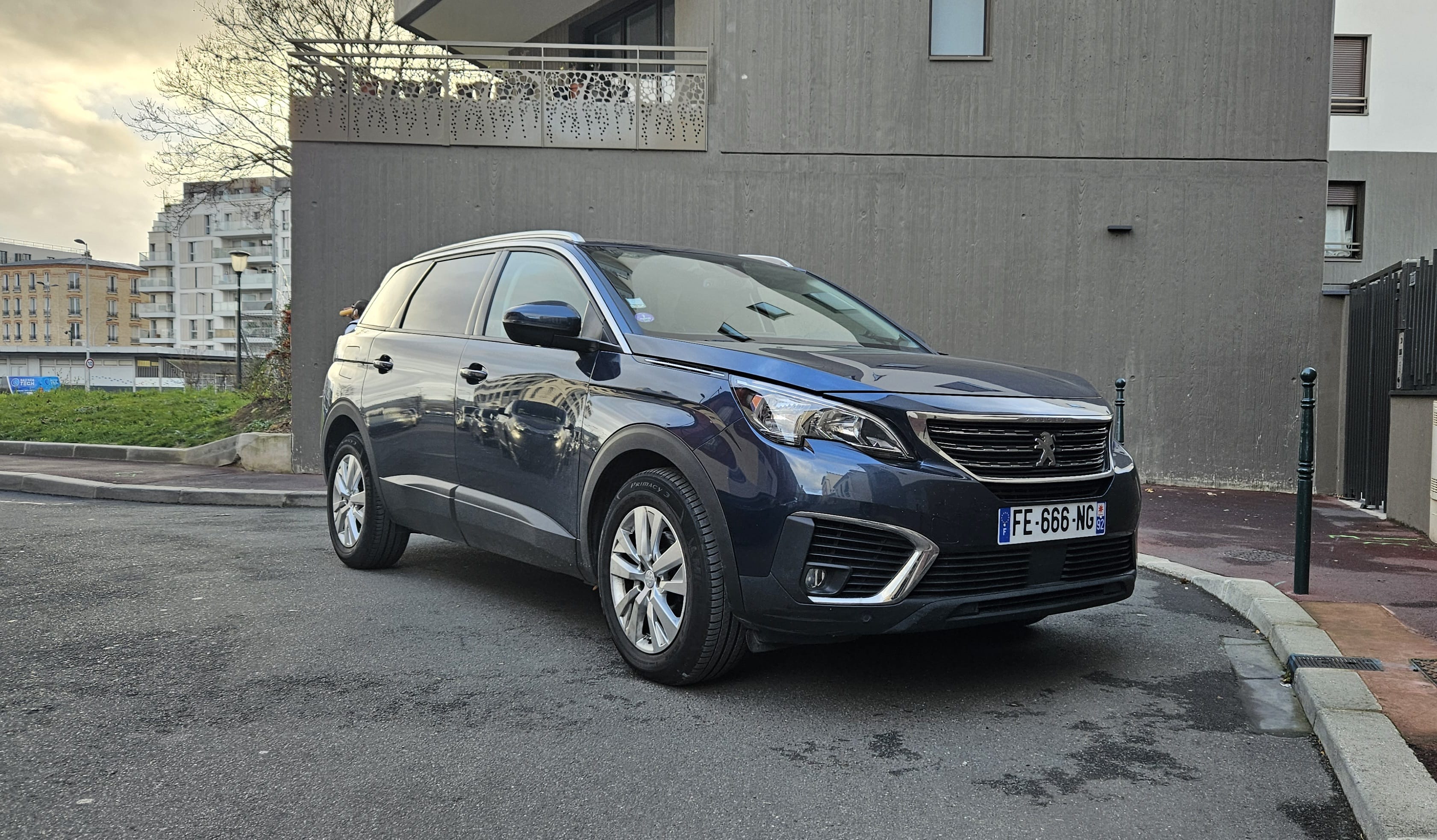 Peugeot 5008 - Boîte auto, 2019, Essence 95, automatique, 7 places