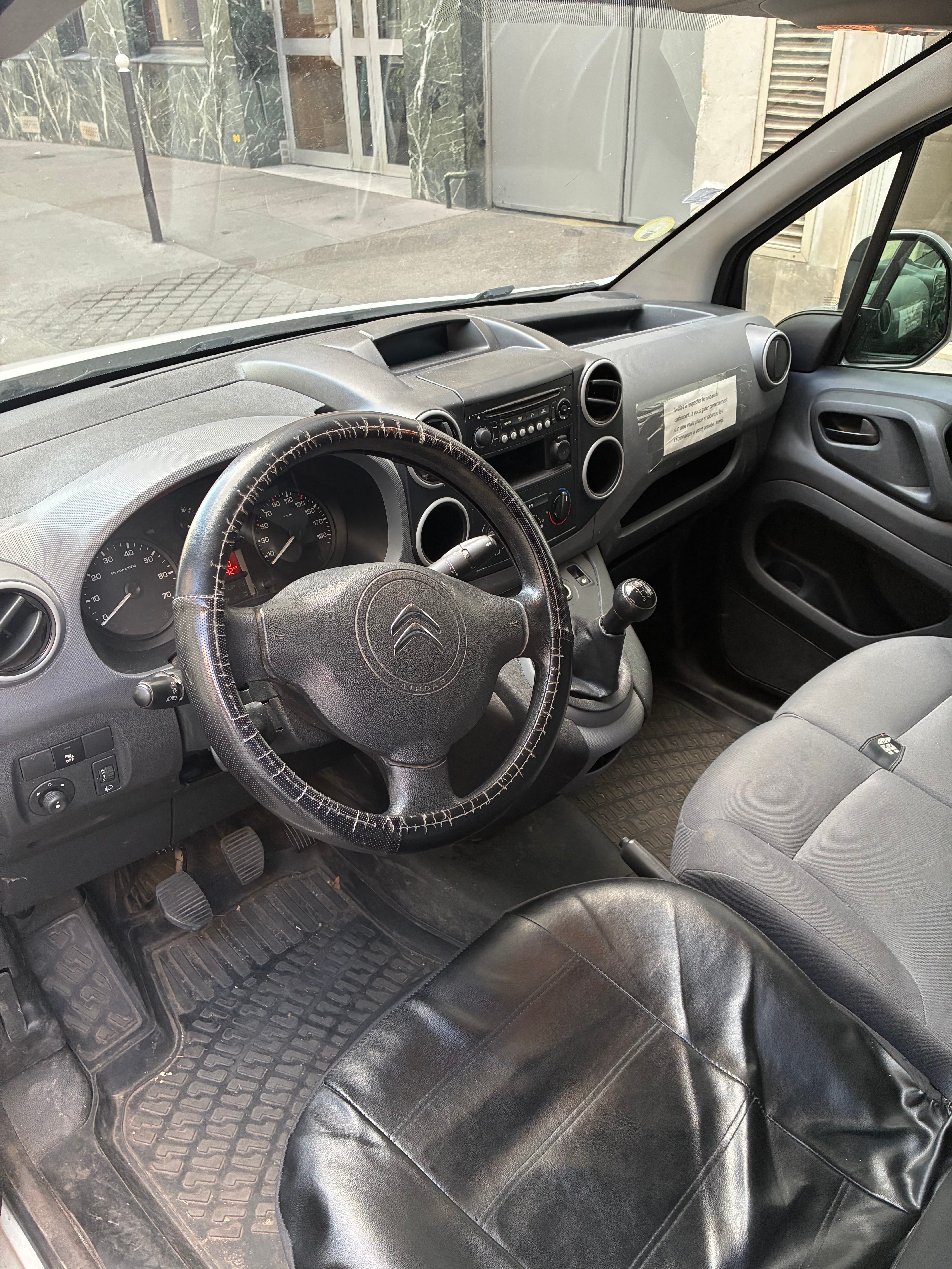 Citroen Berlingo Plancher Cabine con Audio Bluetooth