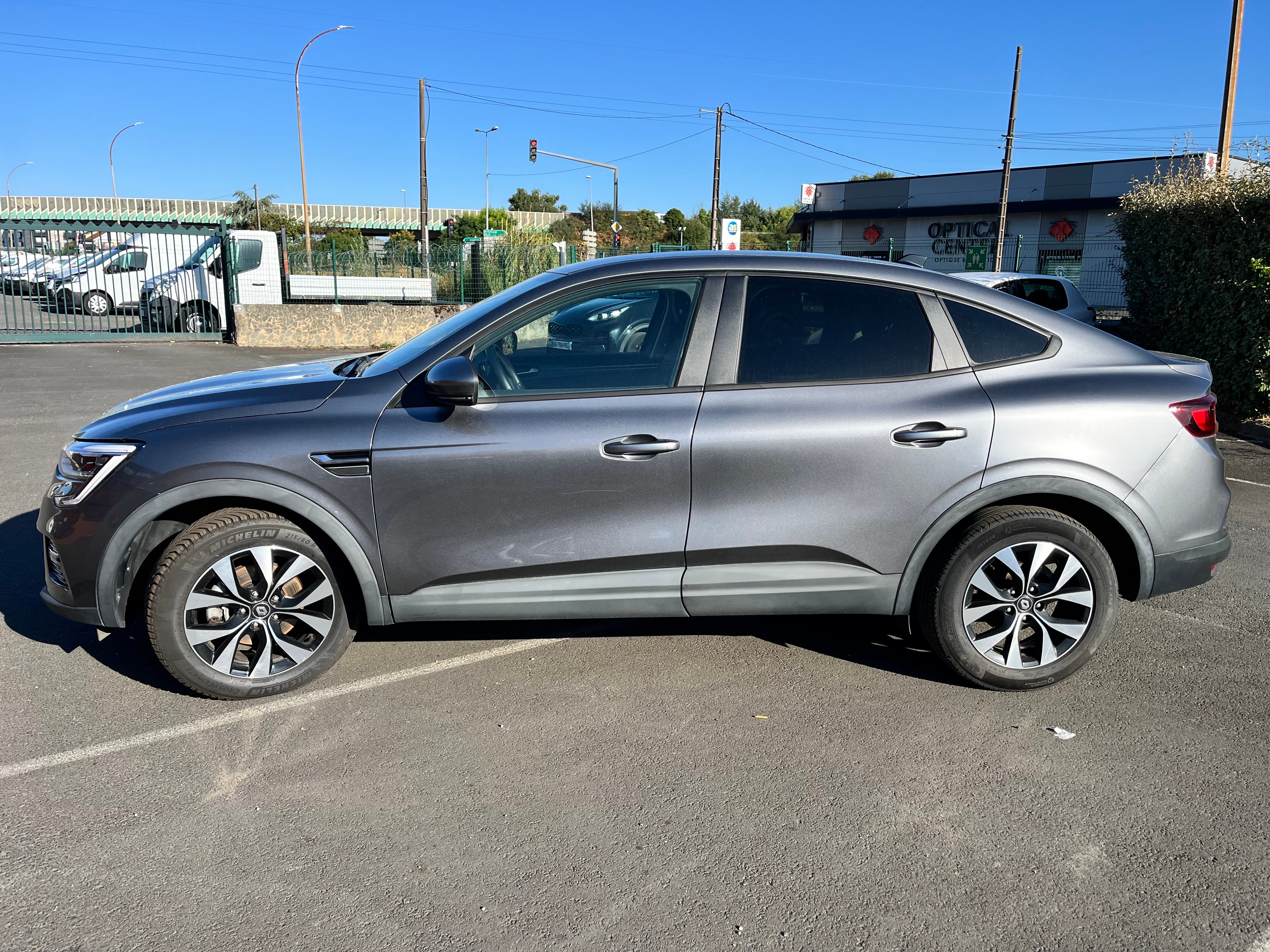 Renault Arkana E-Tech avec Climatisation