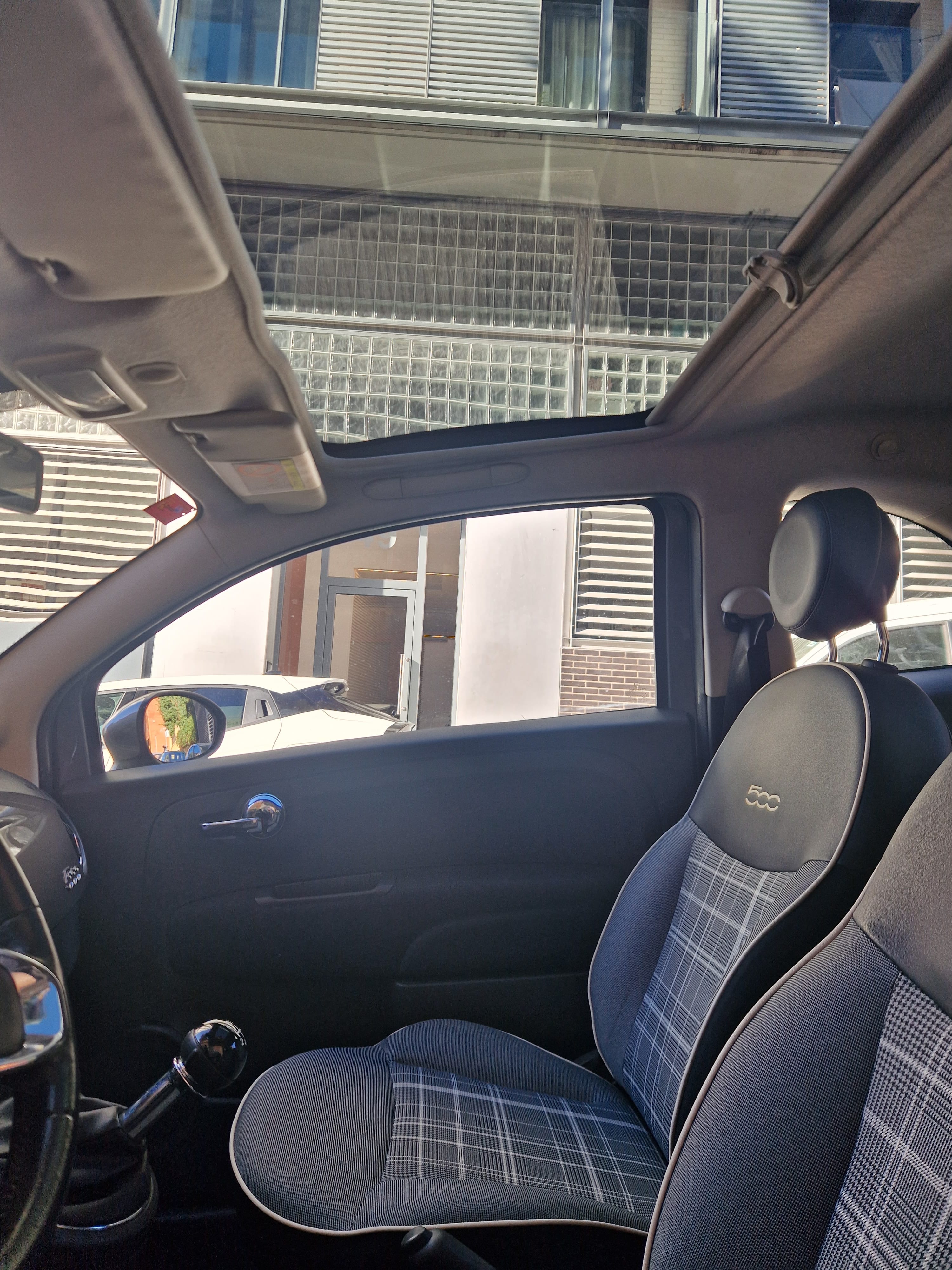 Fiat 500 con Entrada de Audio/iPod