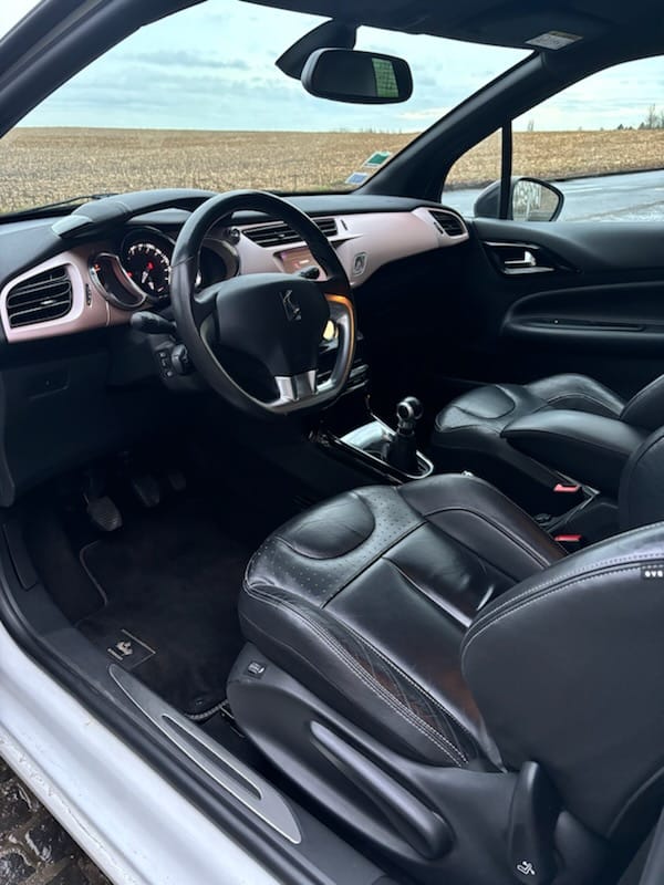 DS 3 Givenchy Le MakeUp avec Régulateur de vitesse