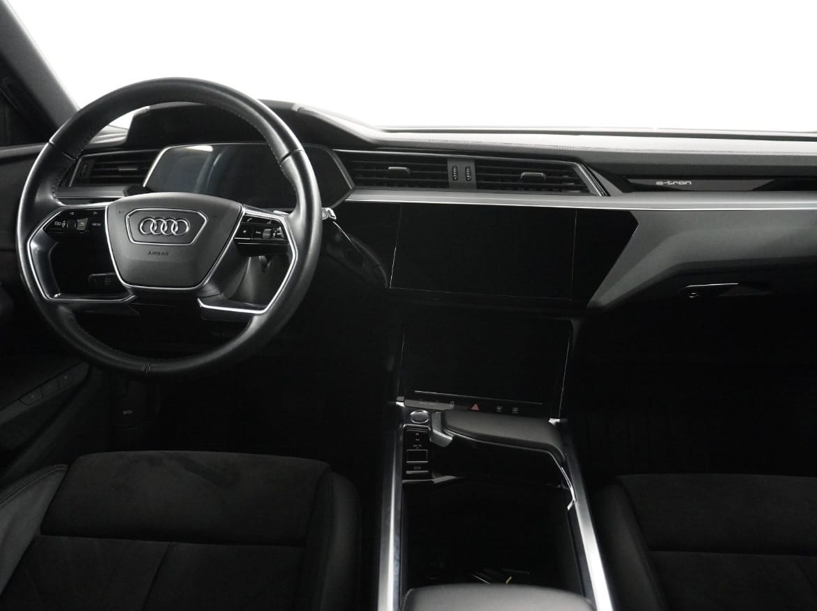 Audi e-tron avec GPS