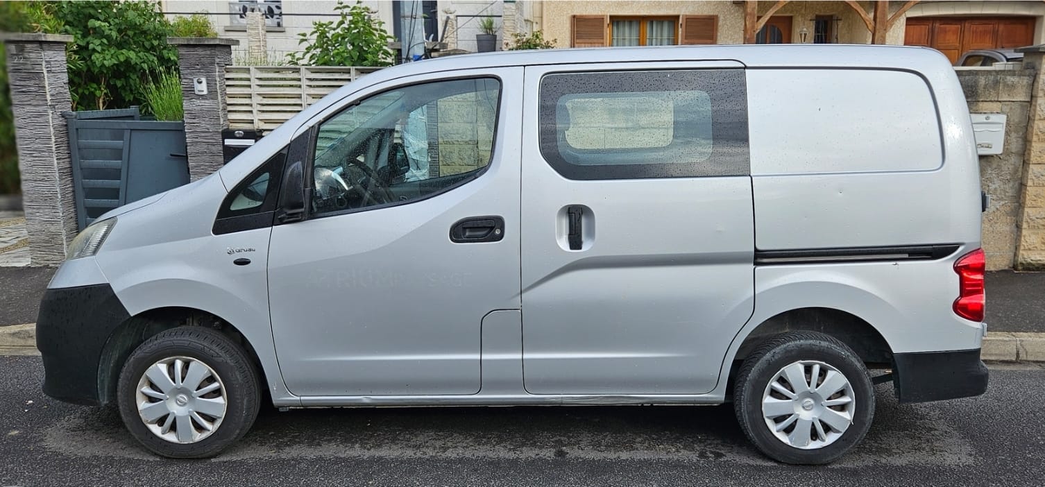 Nissan NV200 avec GPS