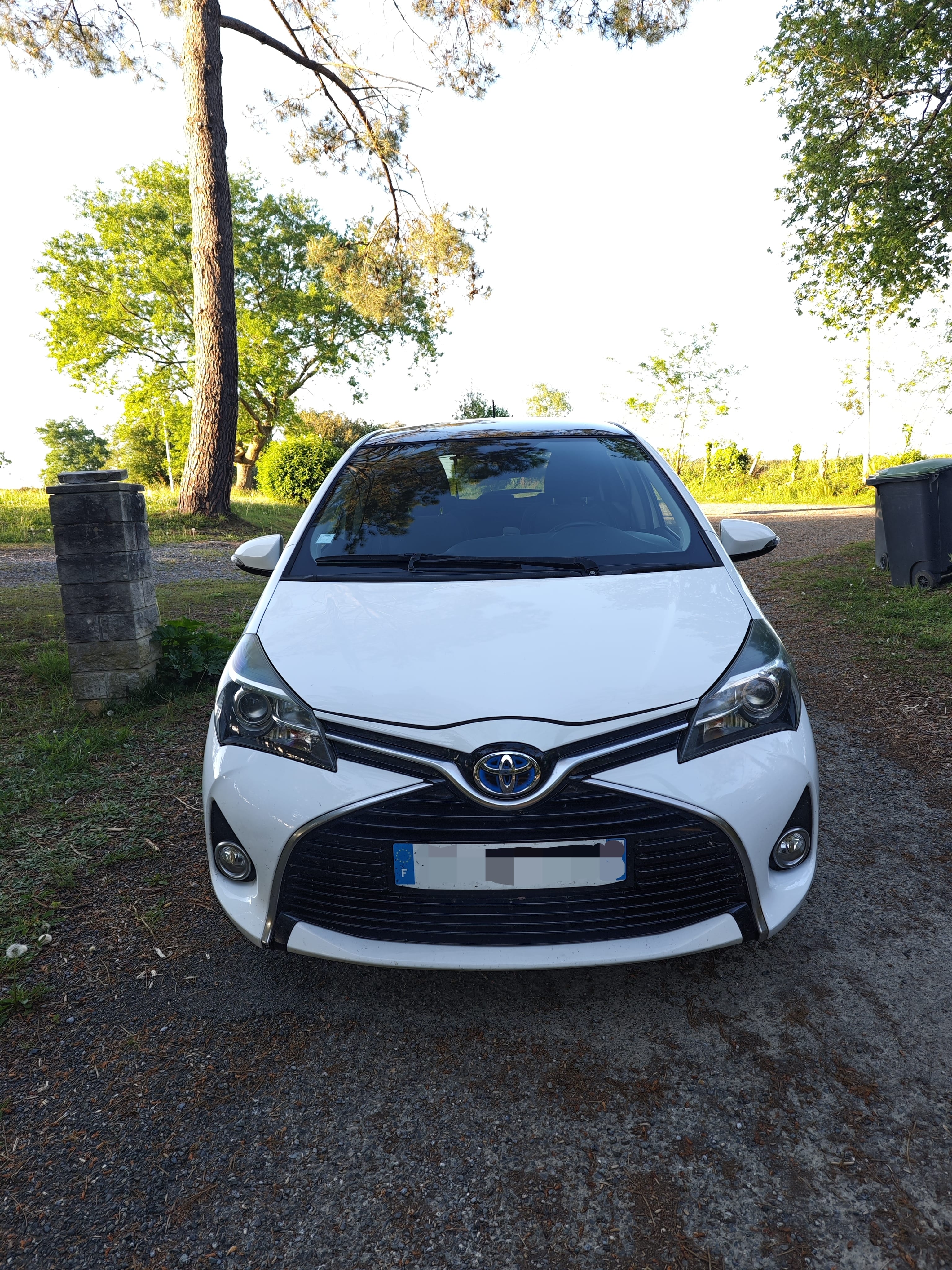 Toyota Yaris Hybride avec Port USB