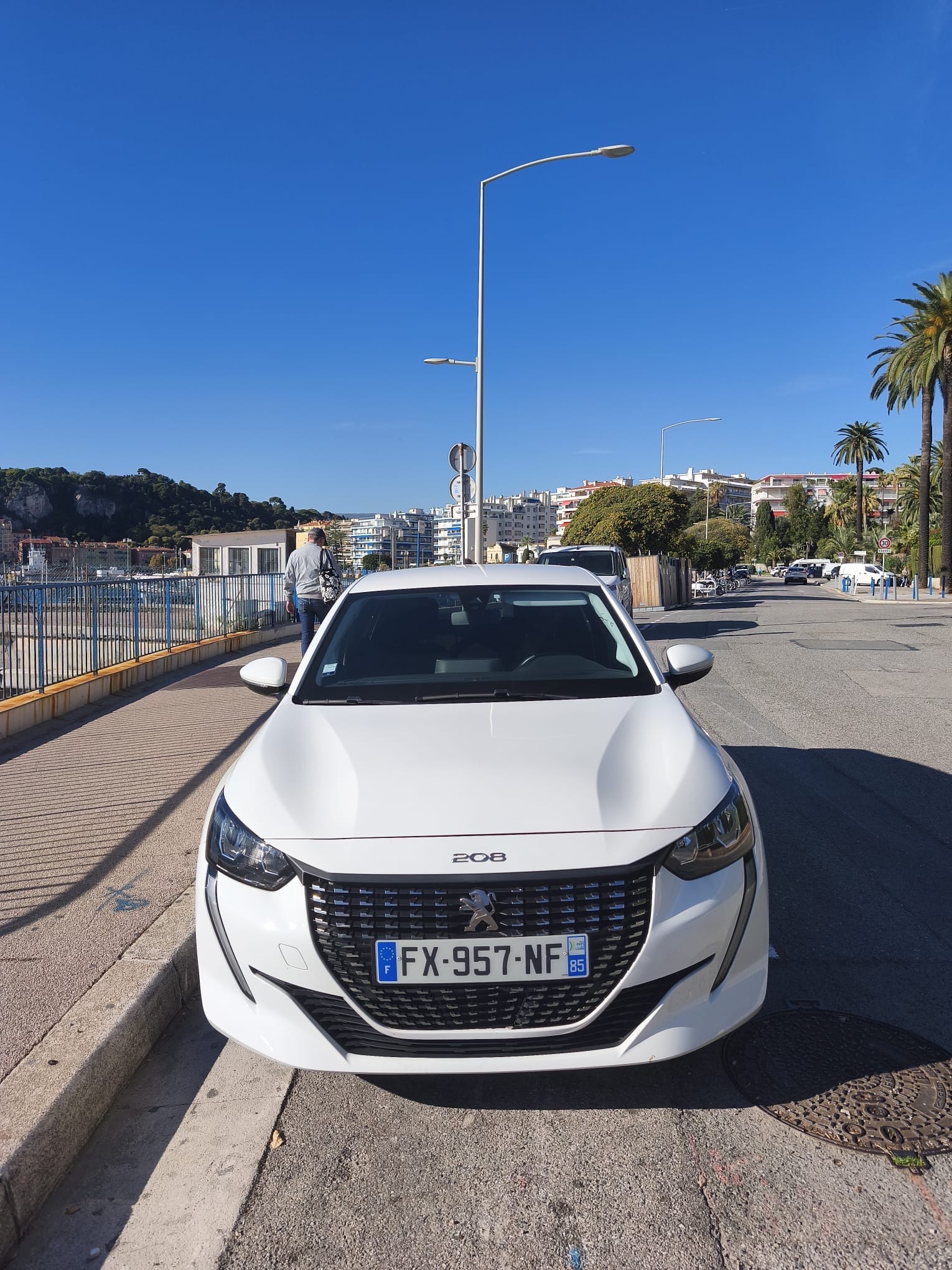 Peugeot 208 avec Siège bébé