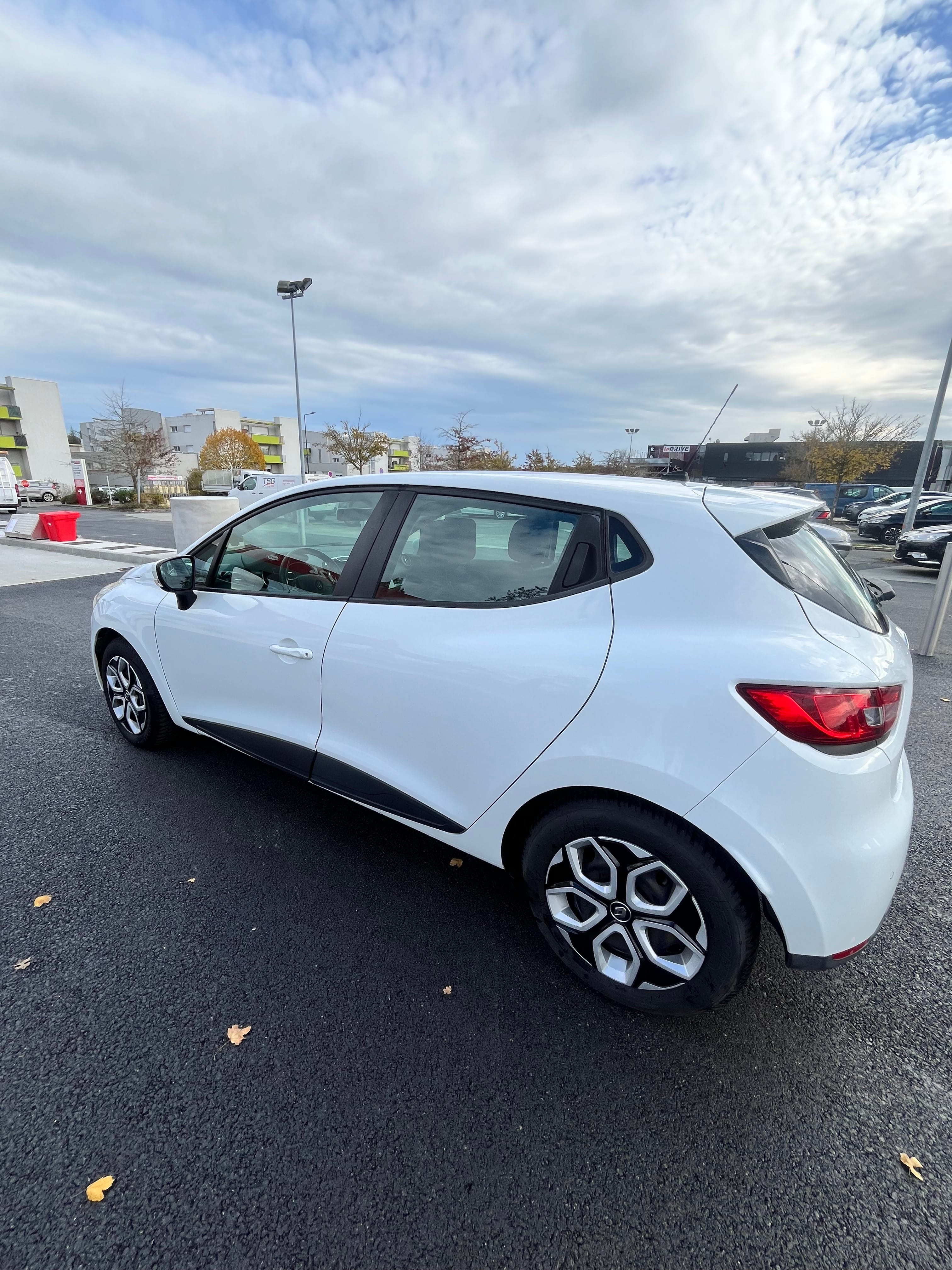 Renault Clio avec Climatisation