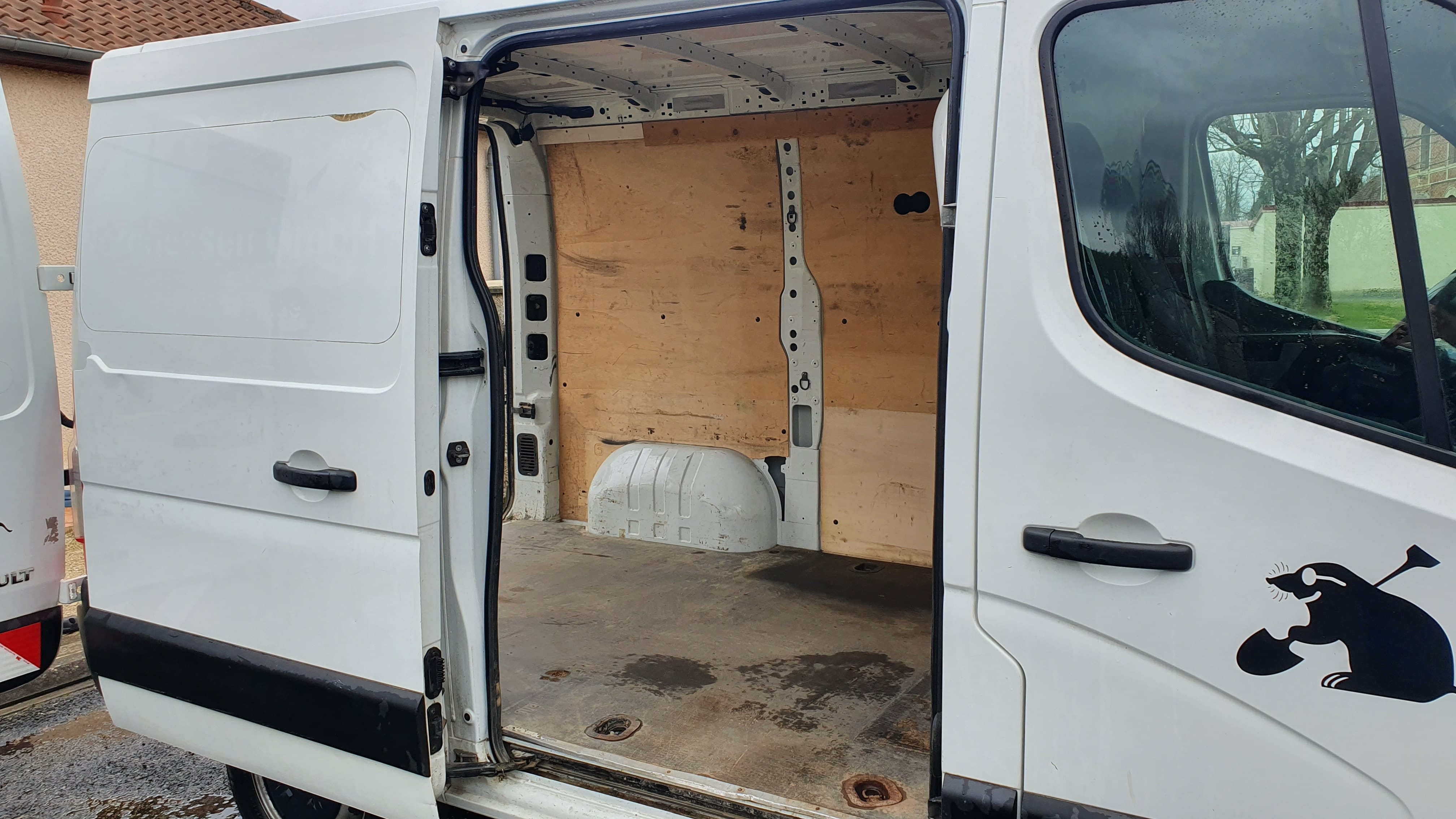 Renault Master 9 M3 + Caméra Recul idéal déménagement avec Audio Bluetooth