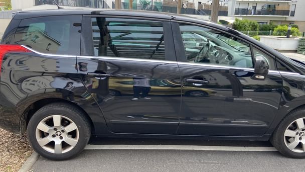 Peugeot 5008 avec Climatisation