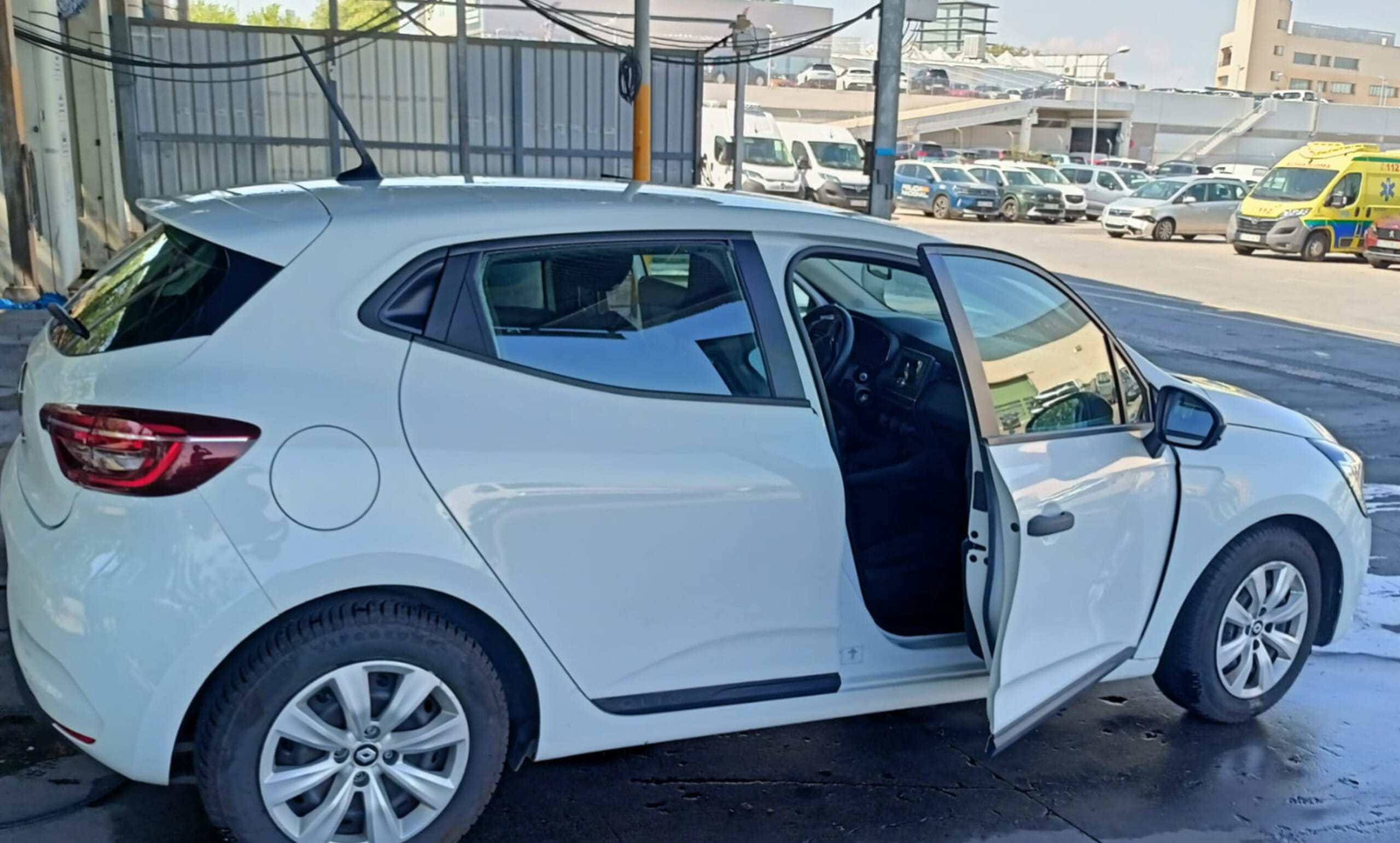 Renault Clio con Aire acondicionado